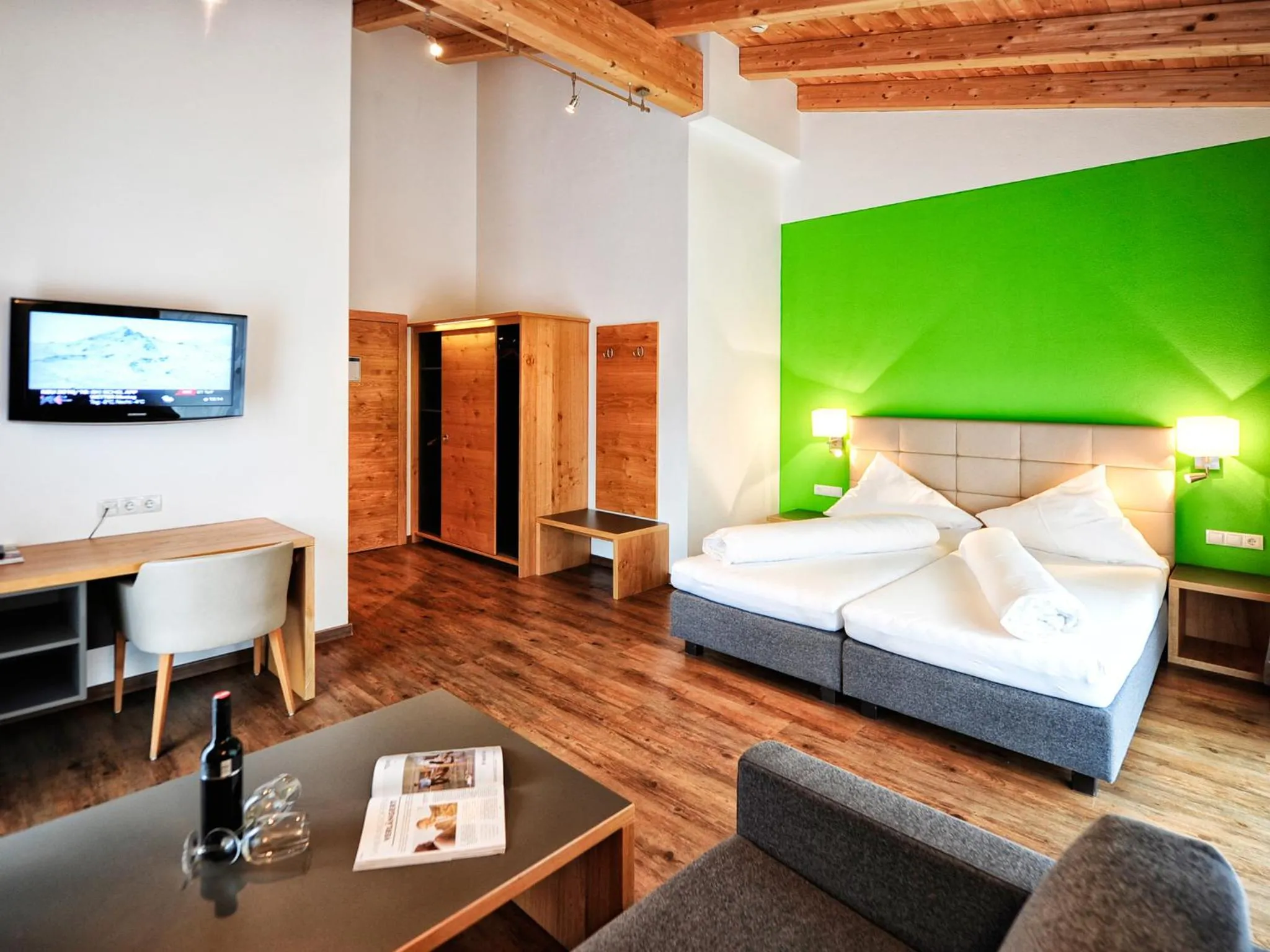 Photo of the whole room in Hotel Garni Alpenland