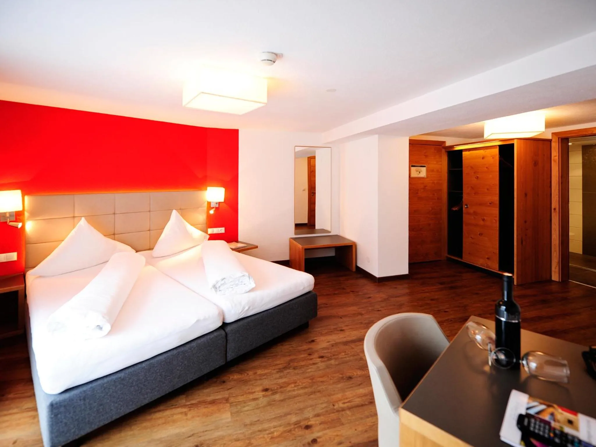 Photo of the whole room in Hotel Garni Alpenland