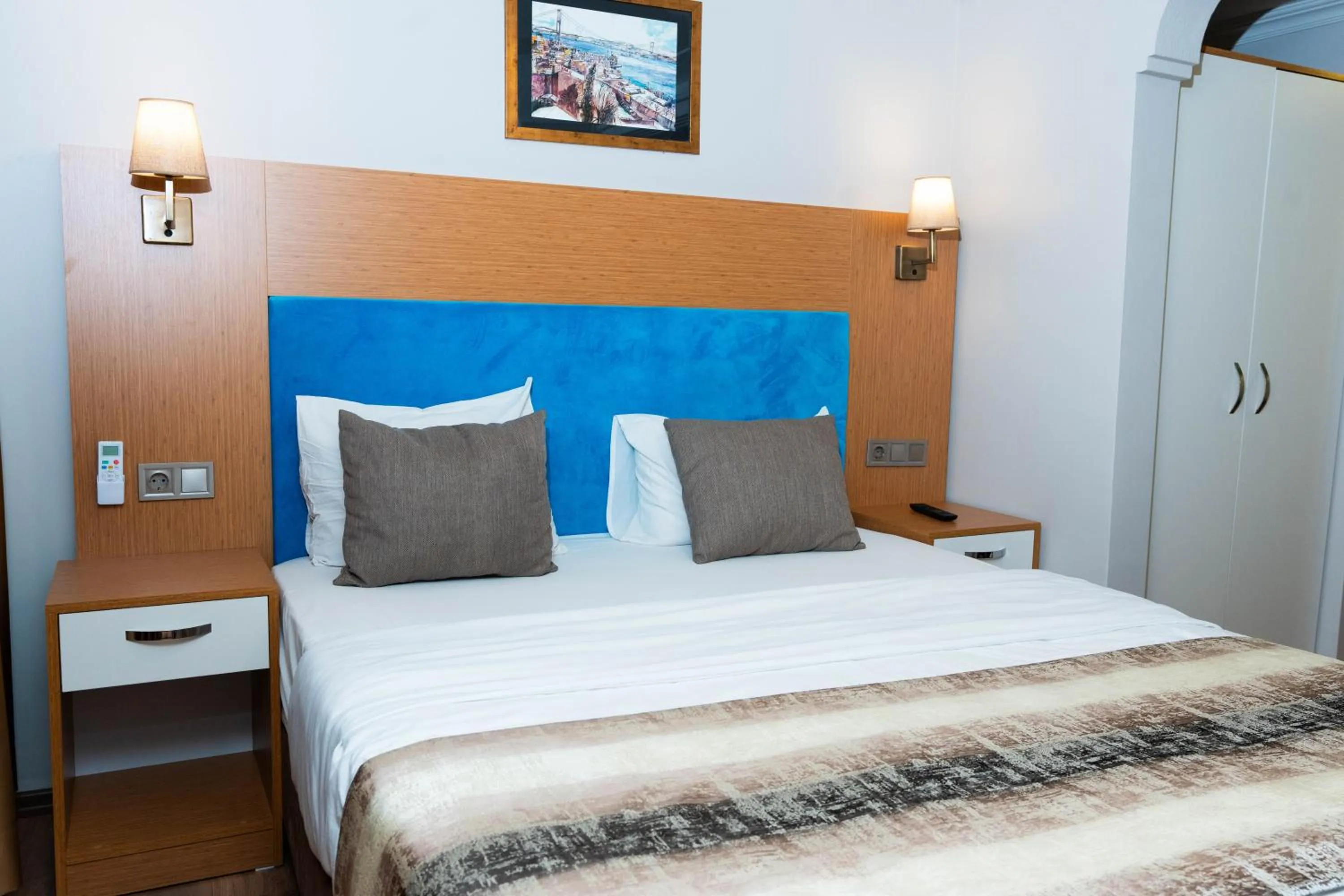 Bed in Seatanbul Hotel