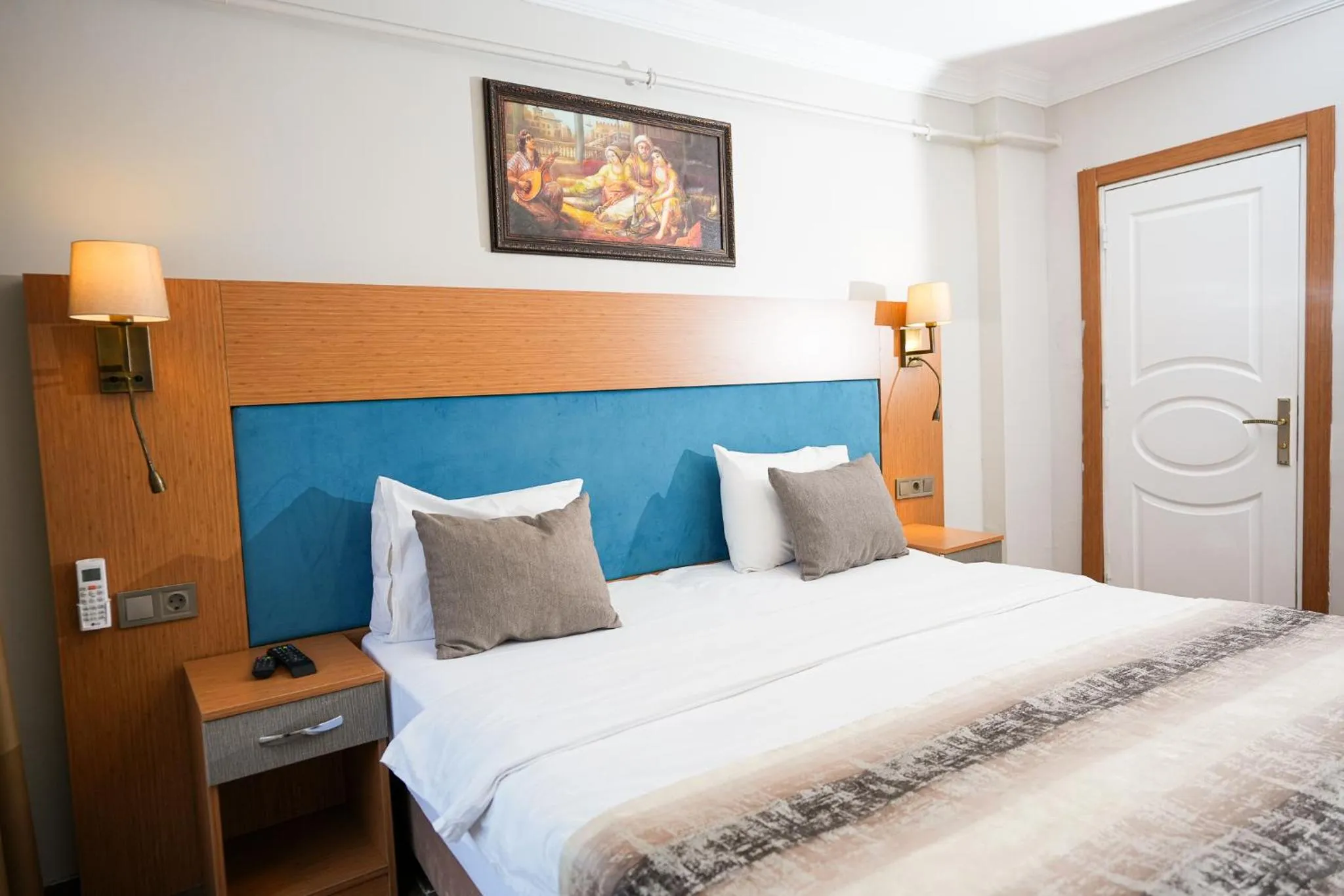 Bed in Seatanbul Hotel