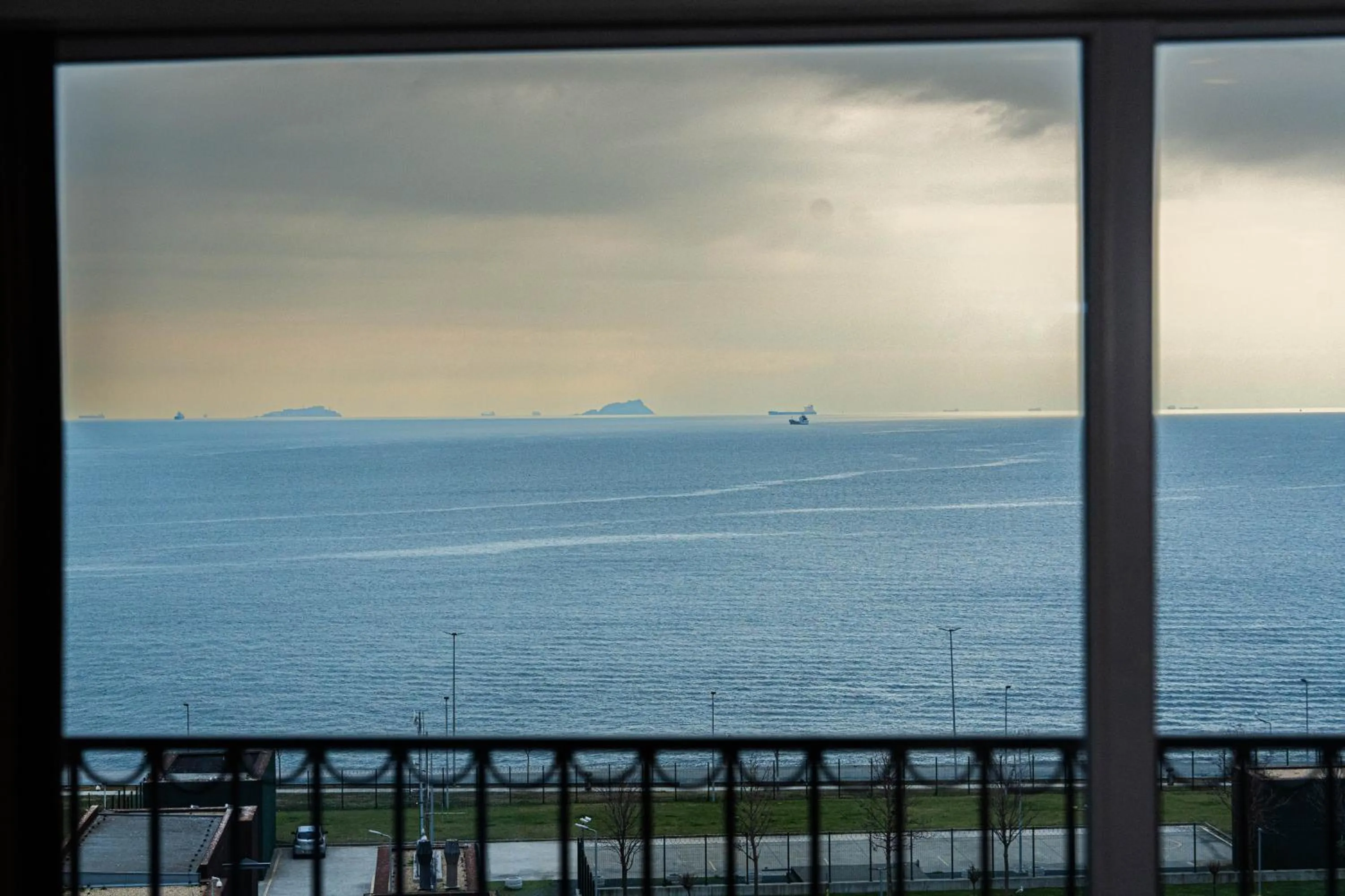 Day in Seatanbul Hotel