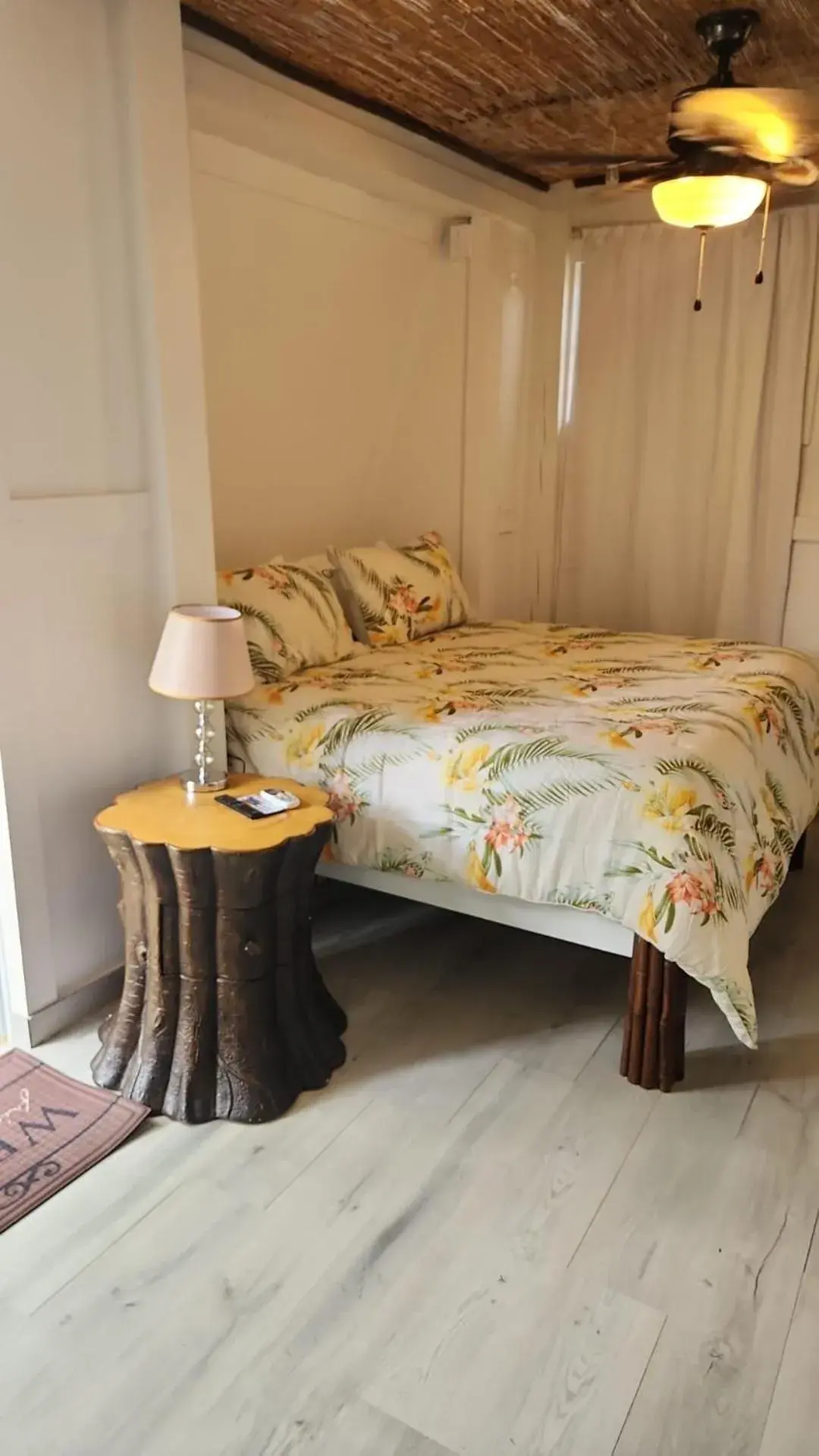 Standard Queen Room in Bella Noni B&B Standard Queen Room in Bella Noni B&B