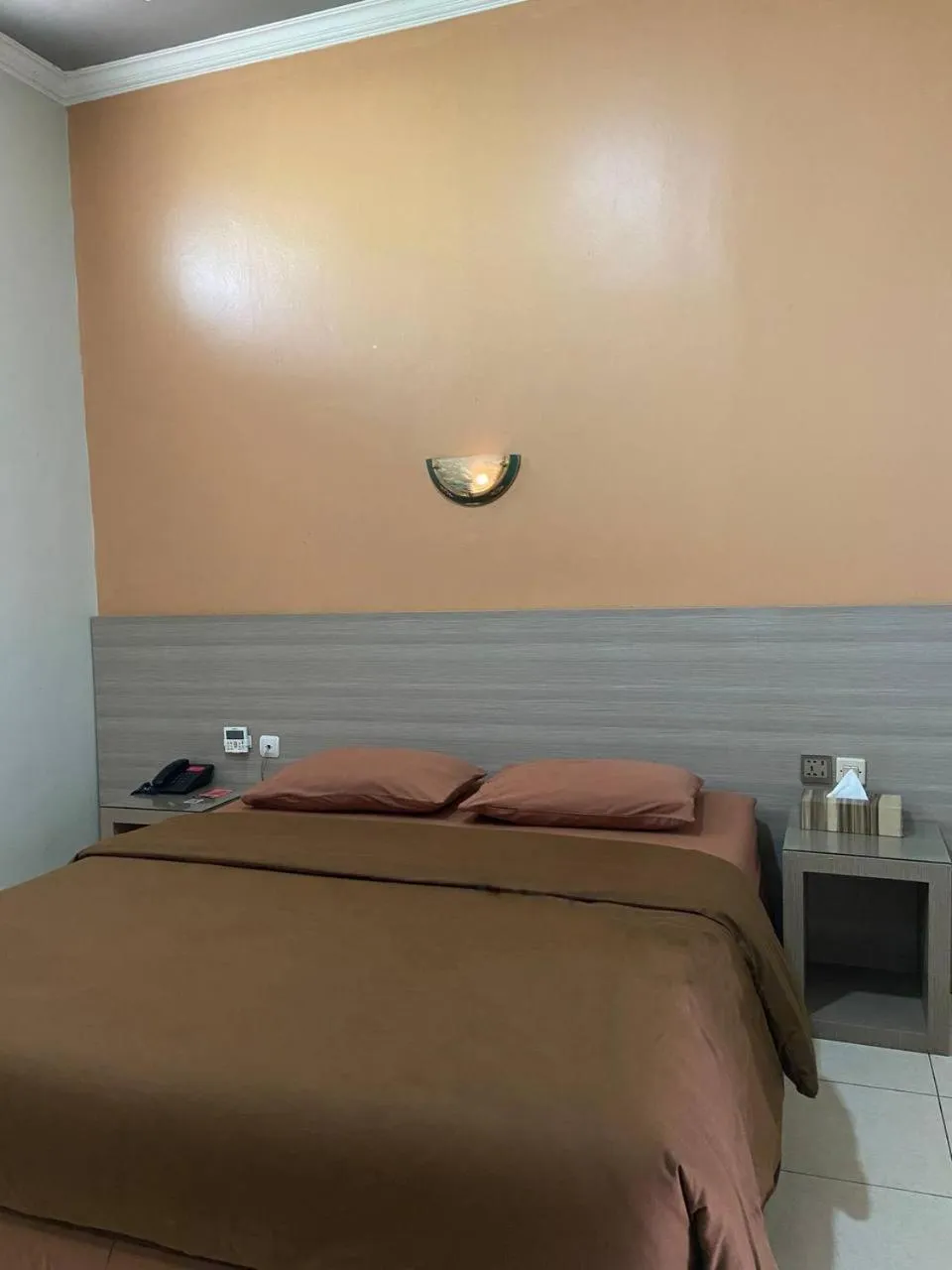 Bed in Hotel Pesona Merak