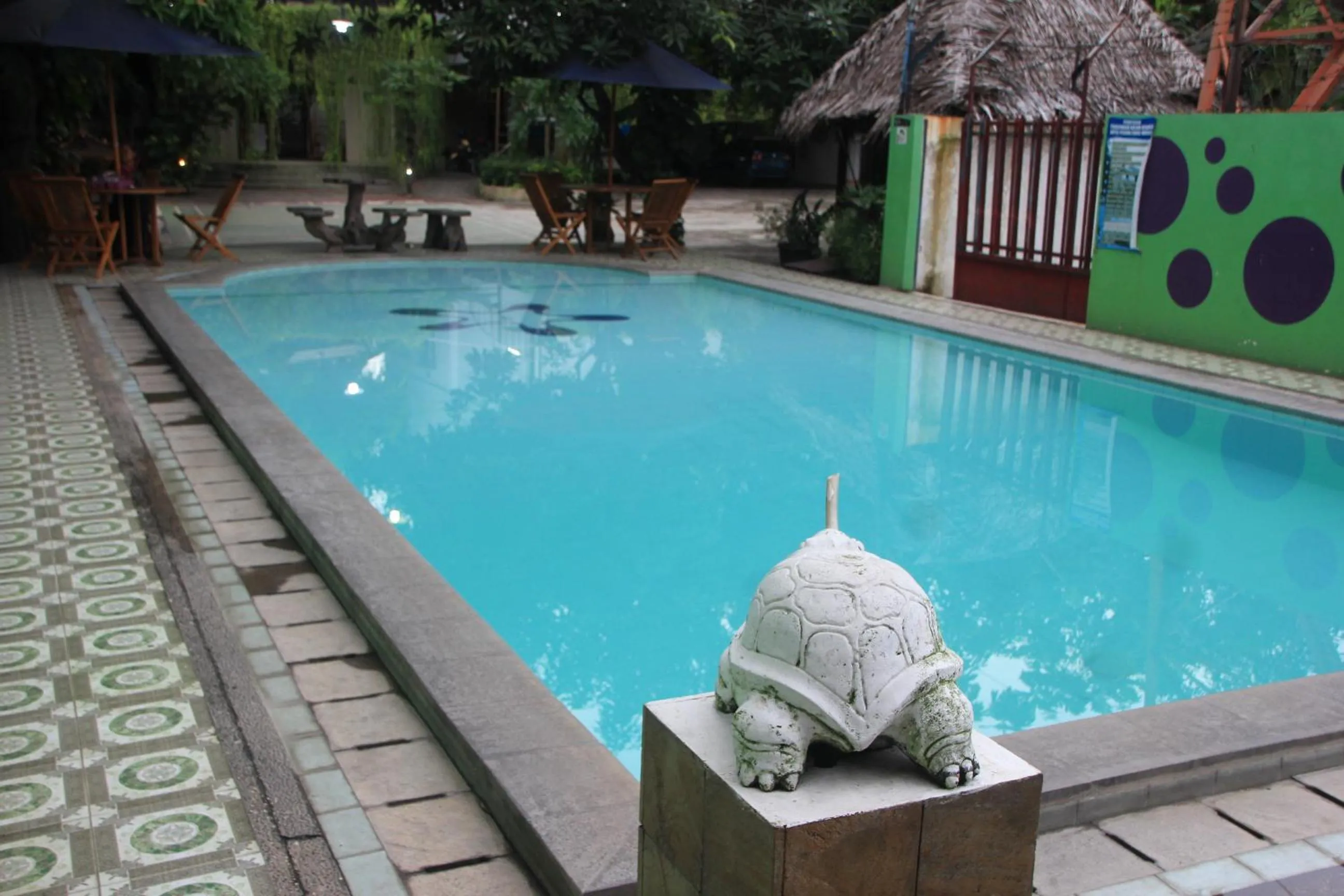 Swimming pool in Hotel Pesona Merak