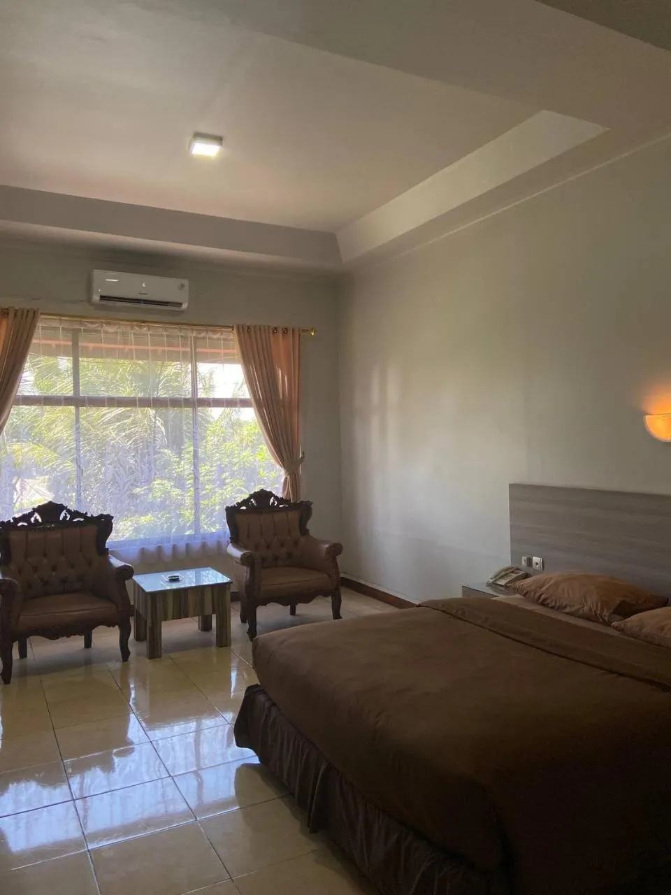 Bed in Hotel Pesona Merak