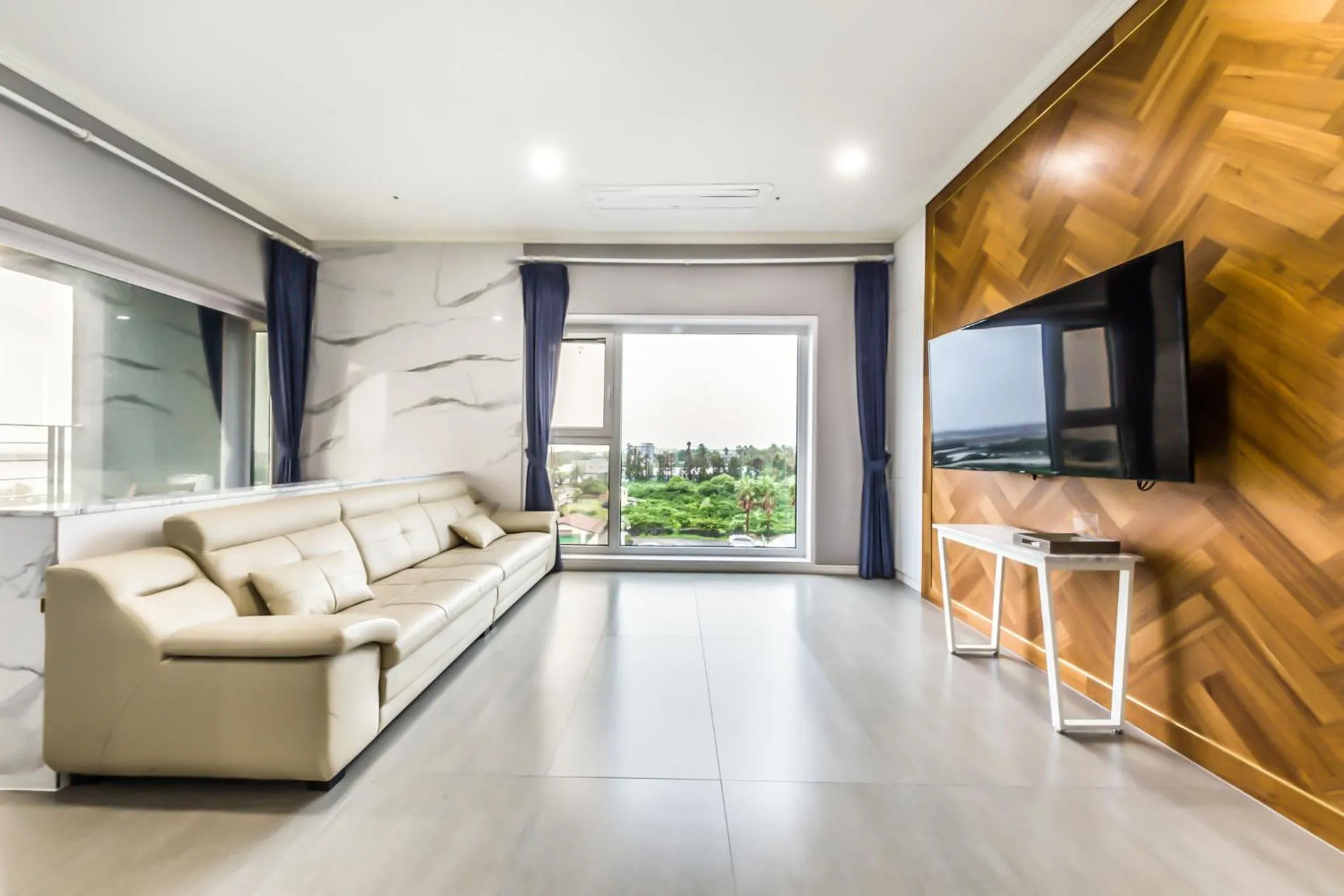 TV and multimedia in Gladsheim Hotel