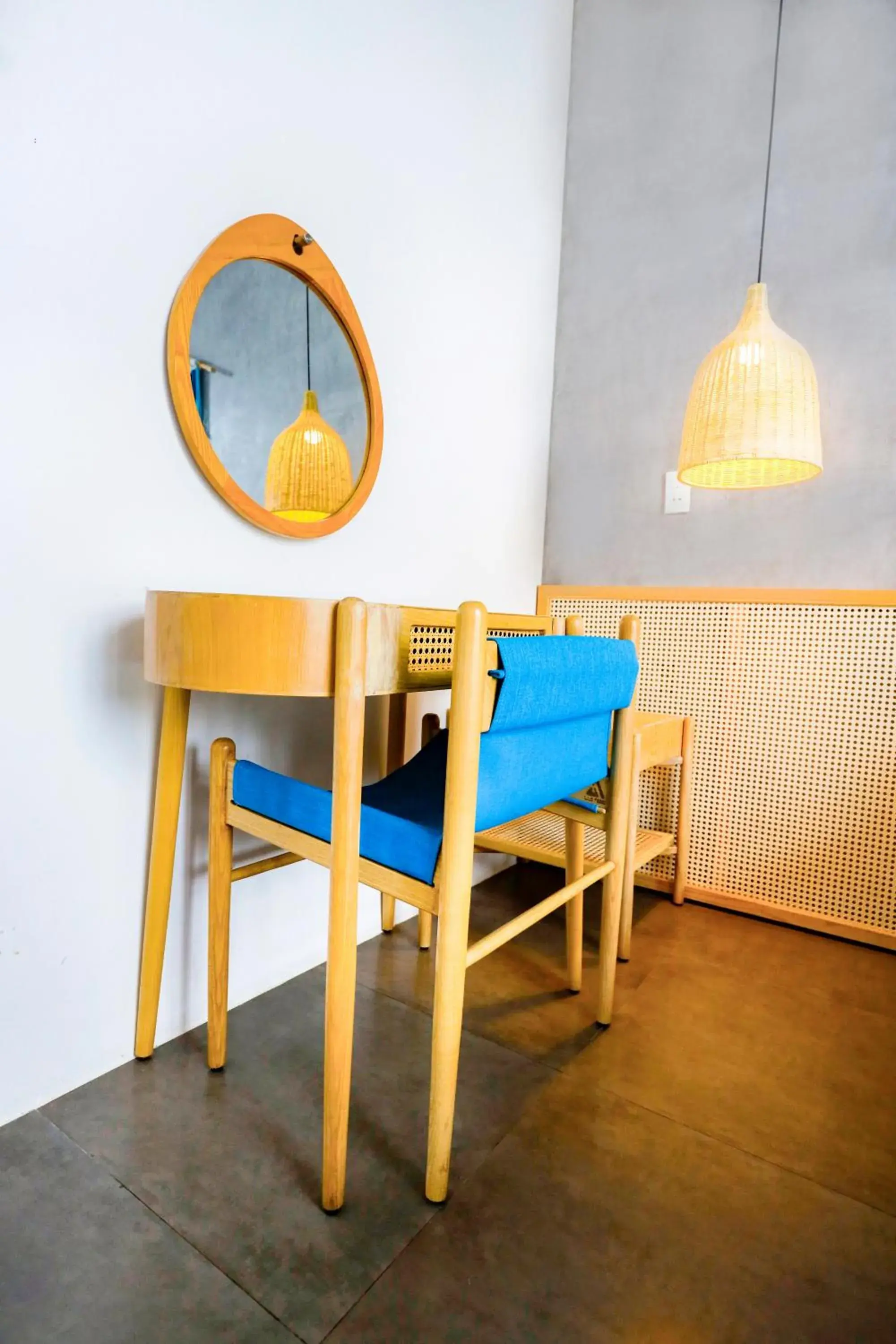 Deluxe Double or Twin Room with City View in Tò Vò Hostel Huế Deluxe Double or Twin Room with City View in Tò Vò Hostel Huế