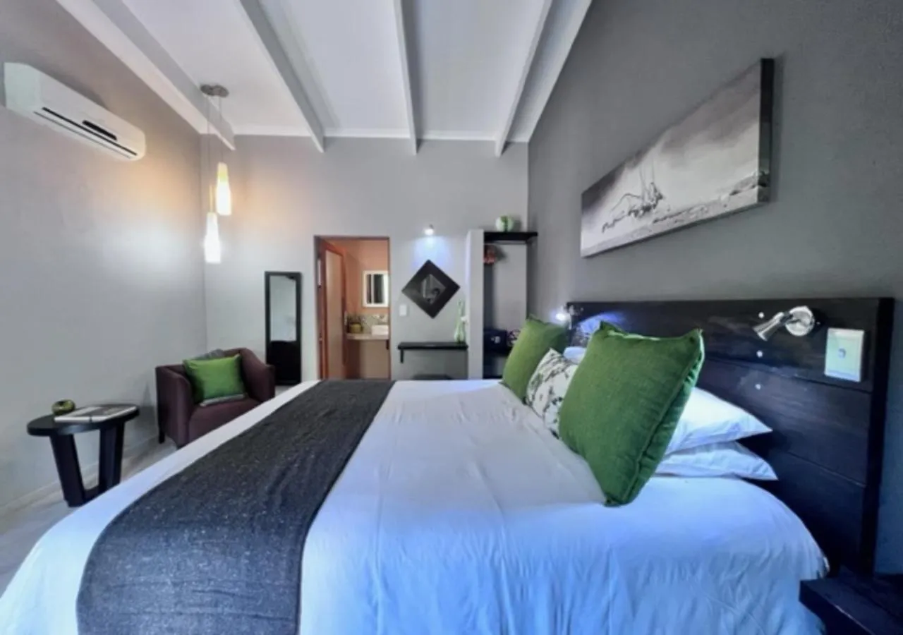 Bedroom, Bed in Turaco Lodge - No Loadshedding