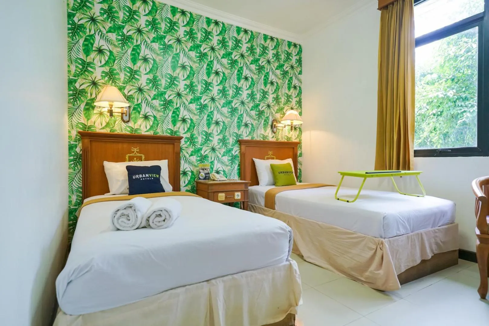 Photo of the whole room, Bed in Urbanview by Millenium Hotel