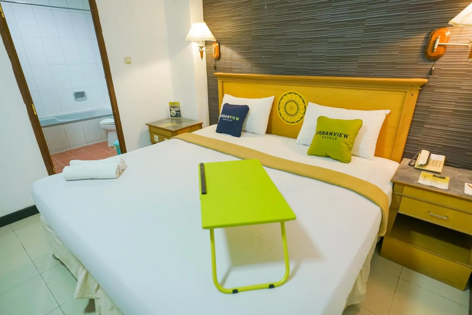 Photo of the whole room, Bed in Urbanview by Millenium Hotel