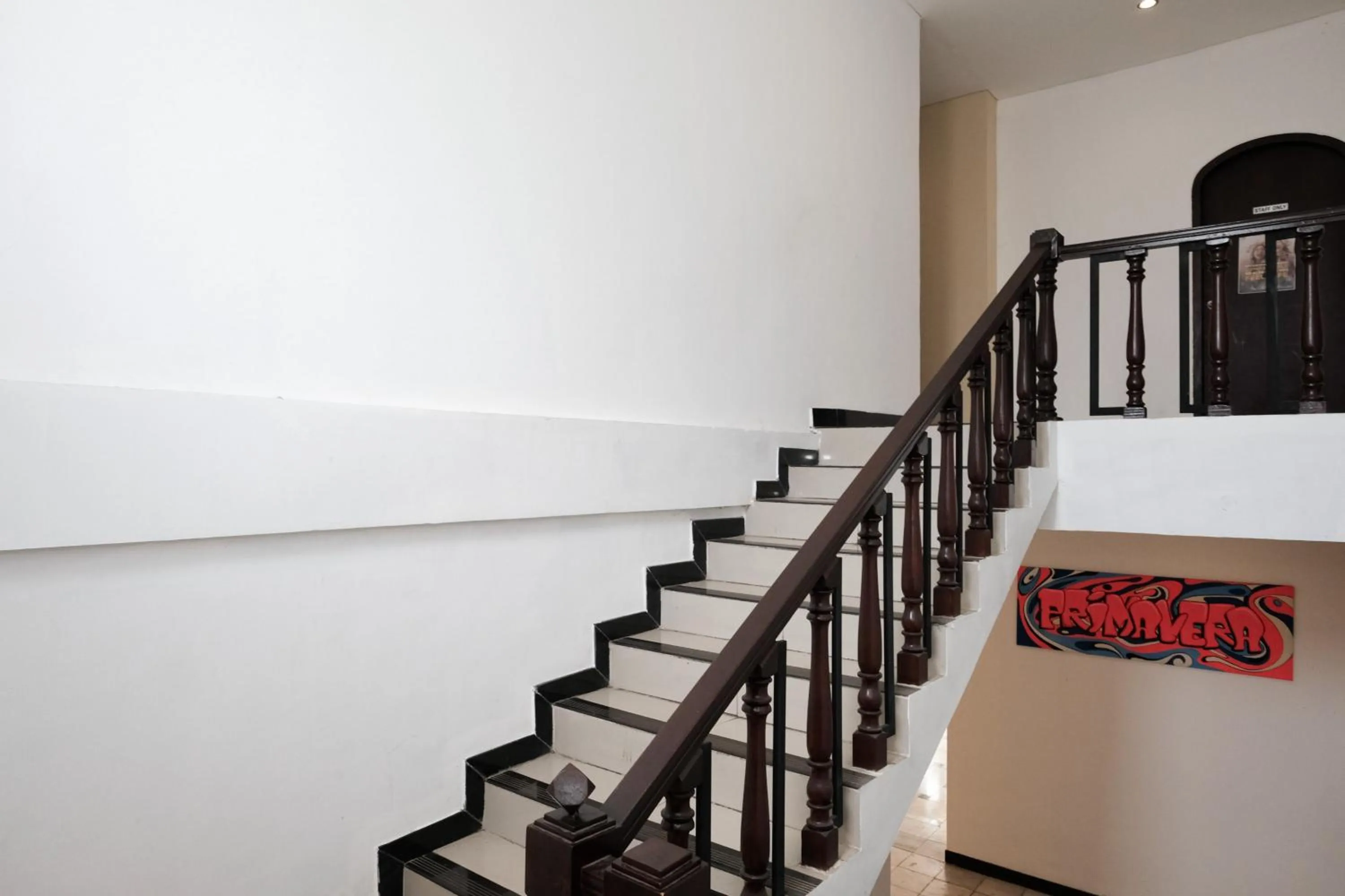 Property building in RedDoorz @ Wiyung 2