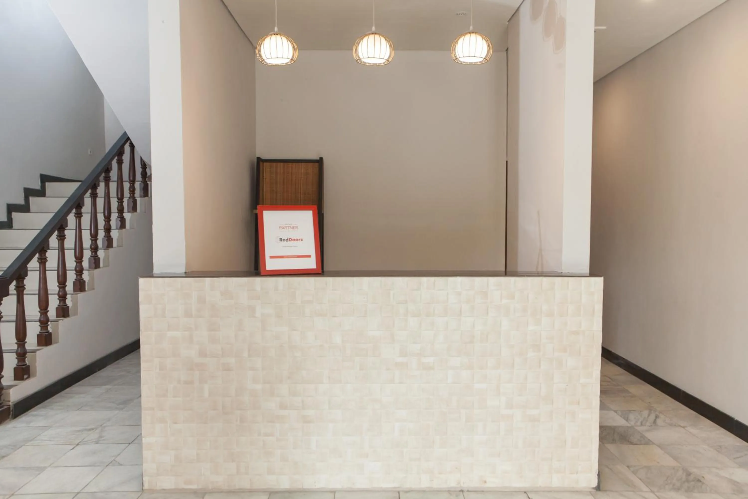 Lobby or reception in RedDoorz @ Wiyung 2