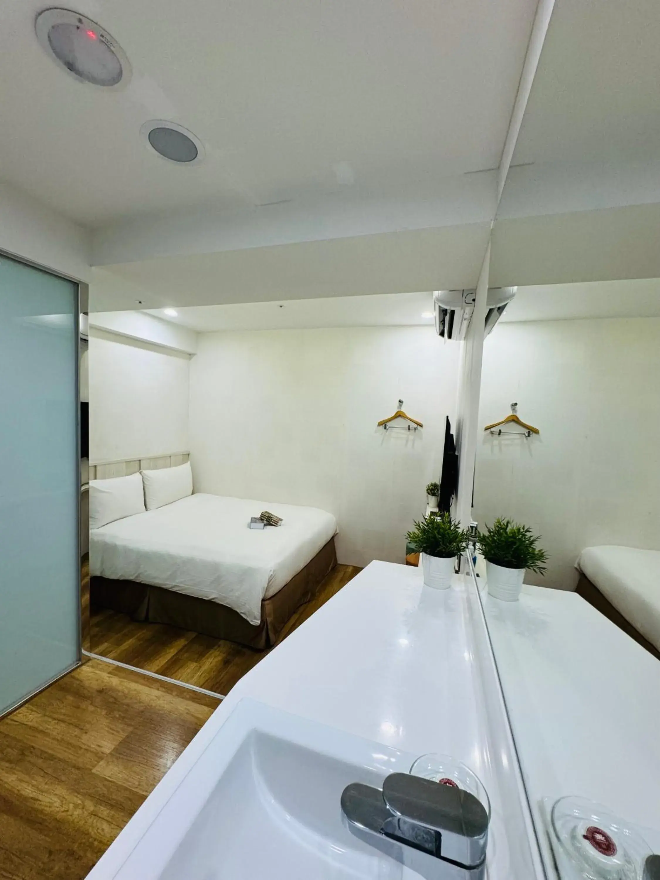 Photo of the whole room, Bed in Apause Inn Photo of the whole room, Bed in Apause Inn