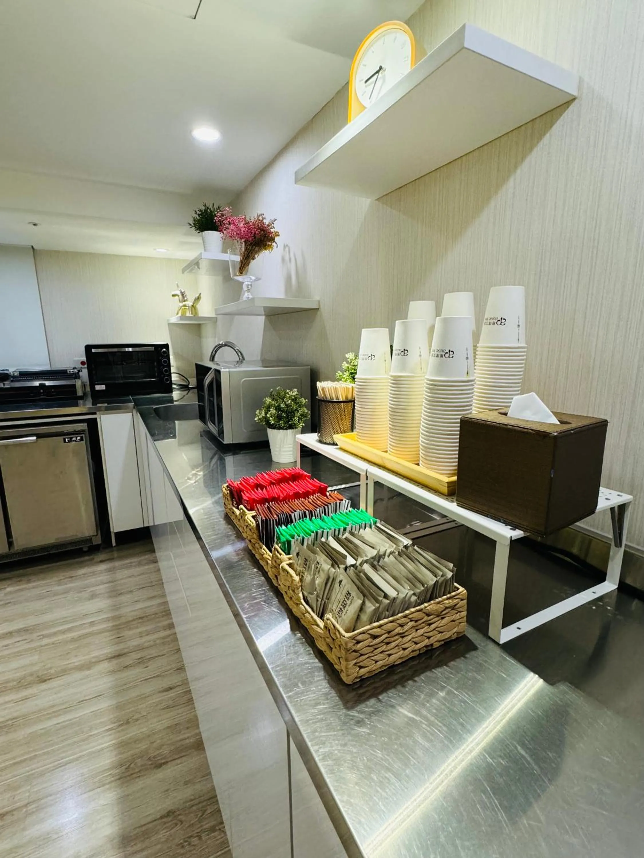 minibar in Apause Inn