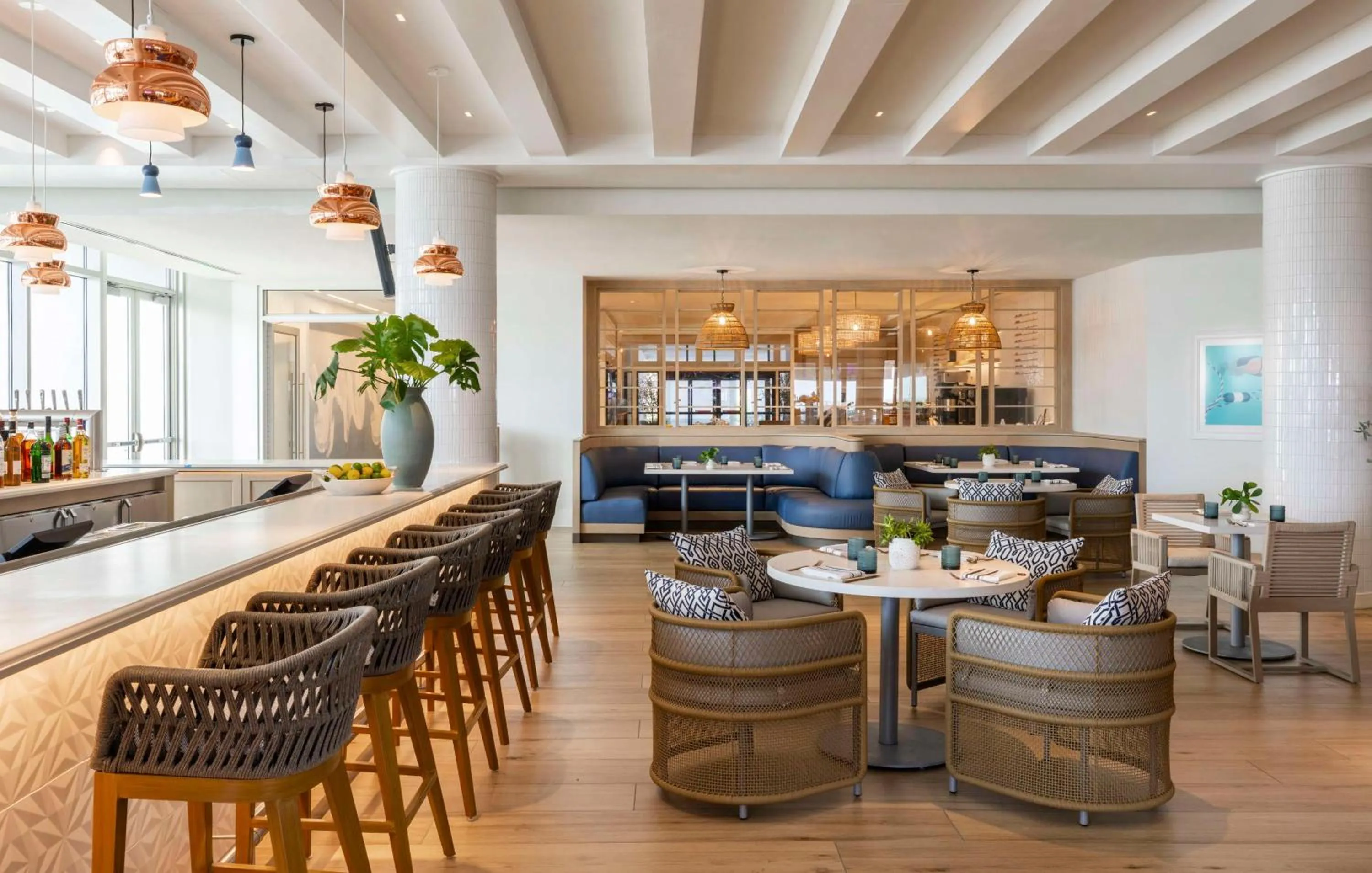 Restaurant/places to eat in The Singer Oceanfront Resort, Curio Collection by Hilton