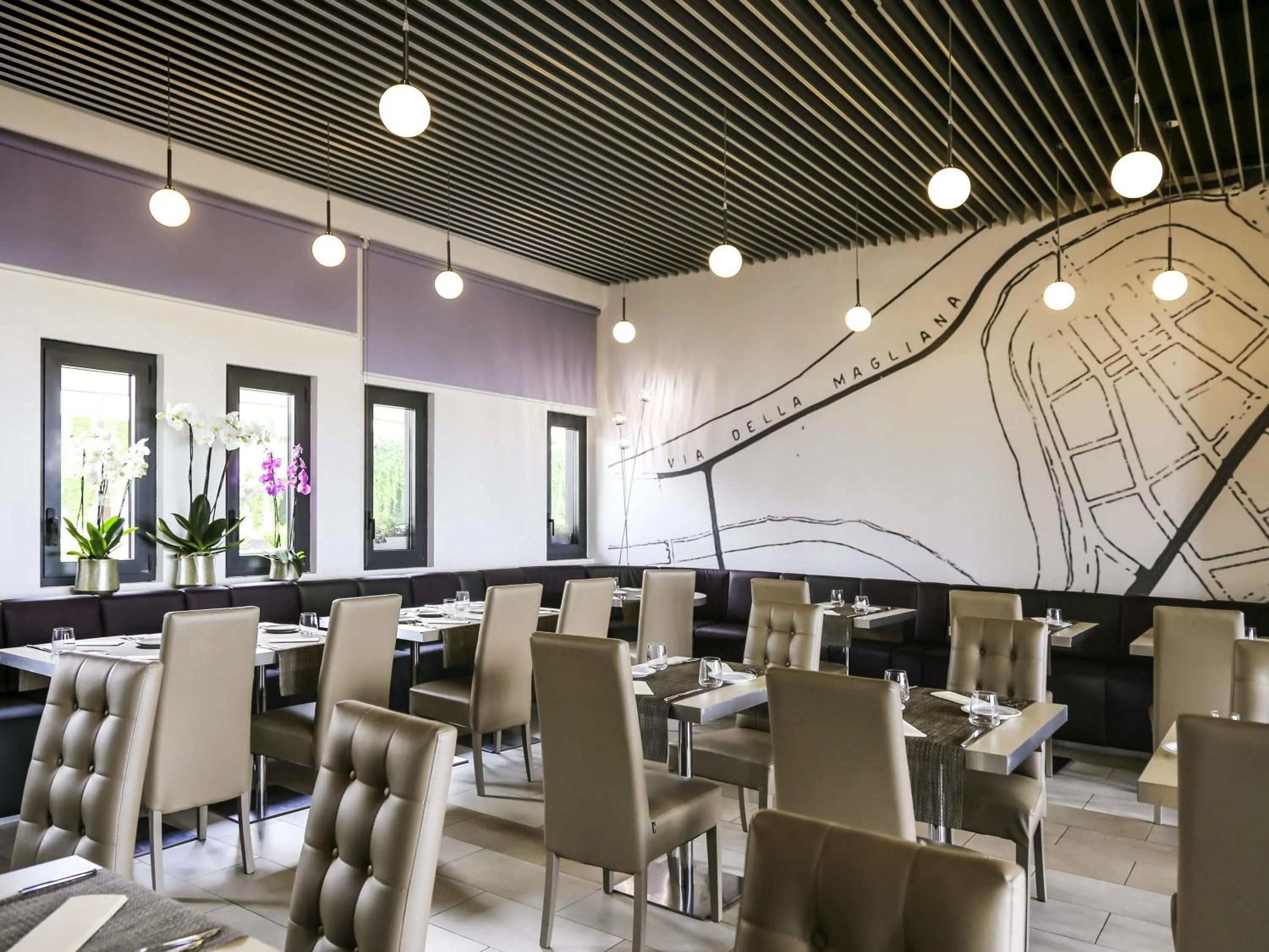 Restaurant/places to eat in Ibis Styles Roma Eur