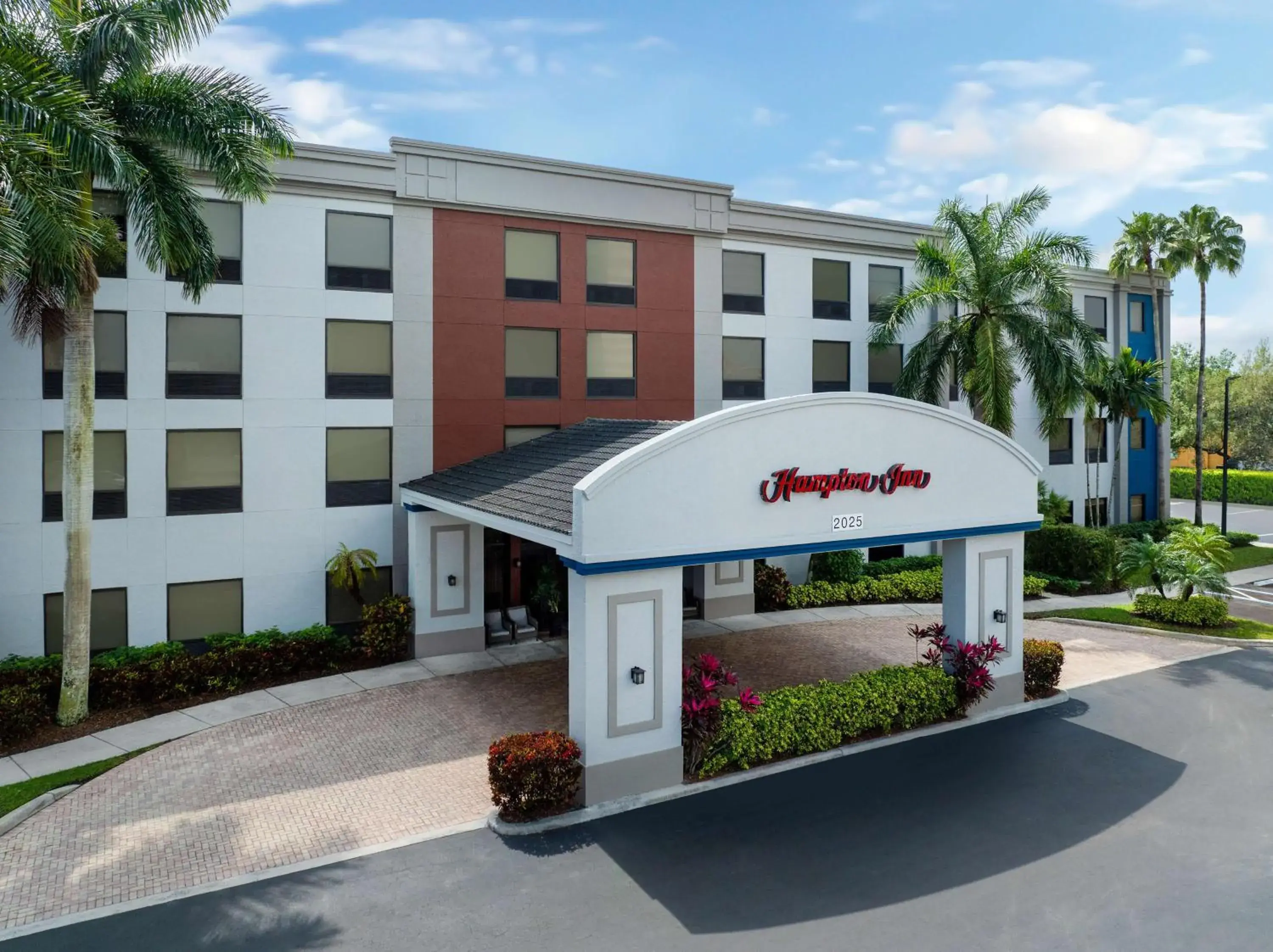 Property building in Hampton Inn West Palm Beach-Florida Turnpike Property building in Hampton Inn West Palm Beach-Florida Turnpike