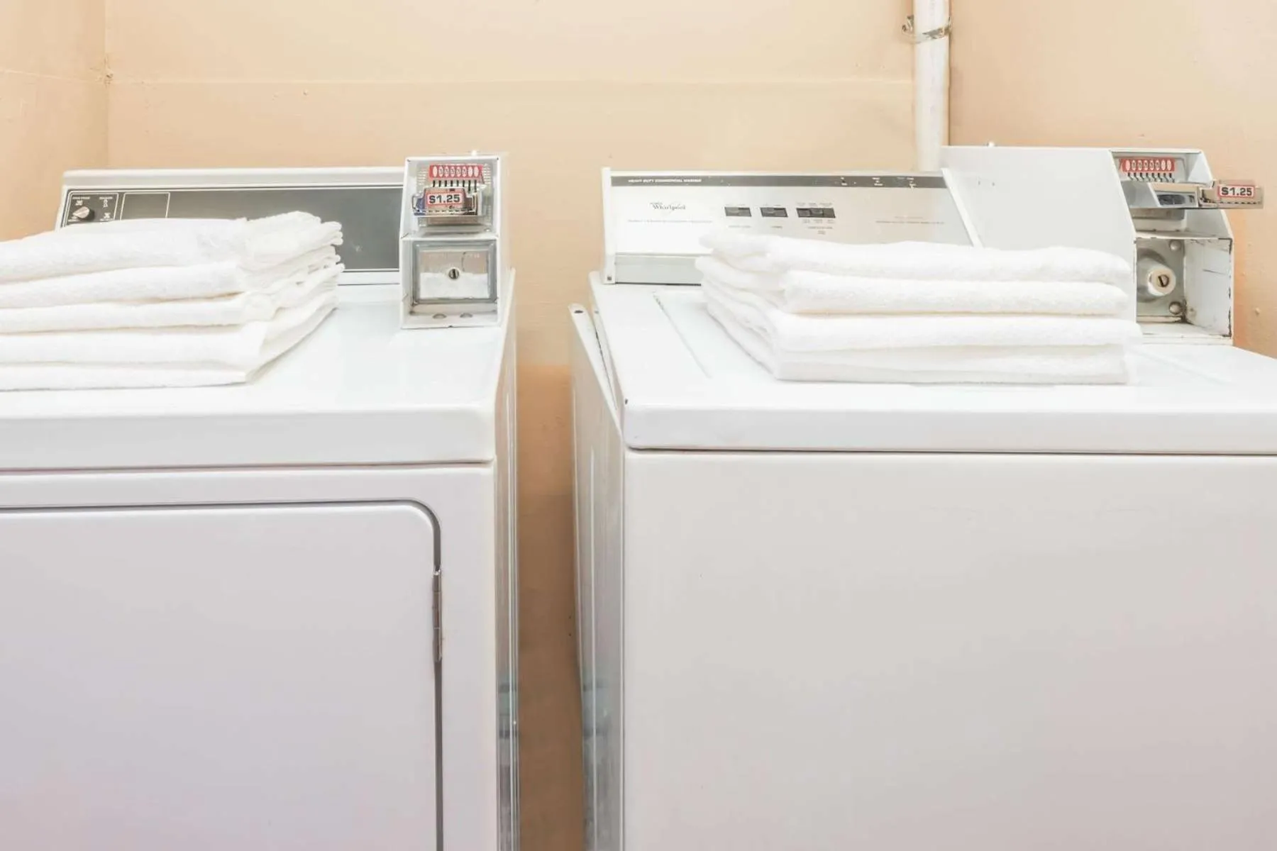 Days Inn by Wyndham South Fort Worth