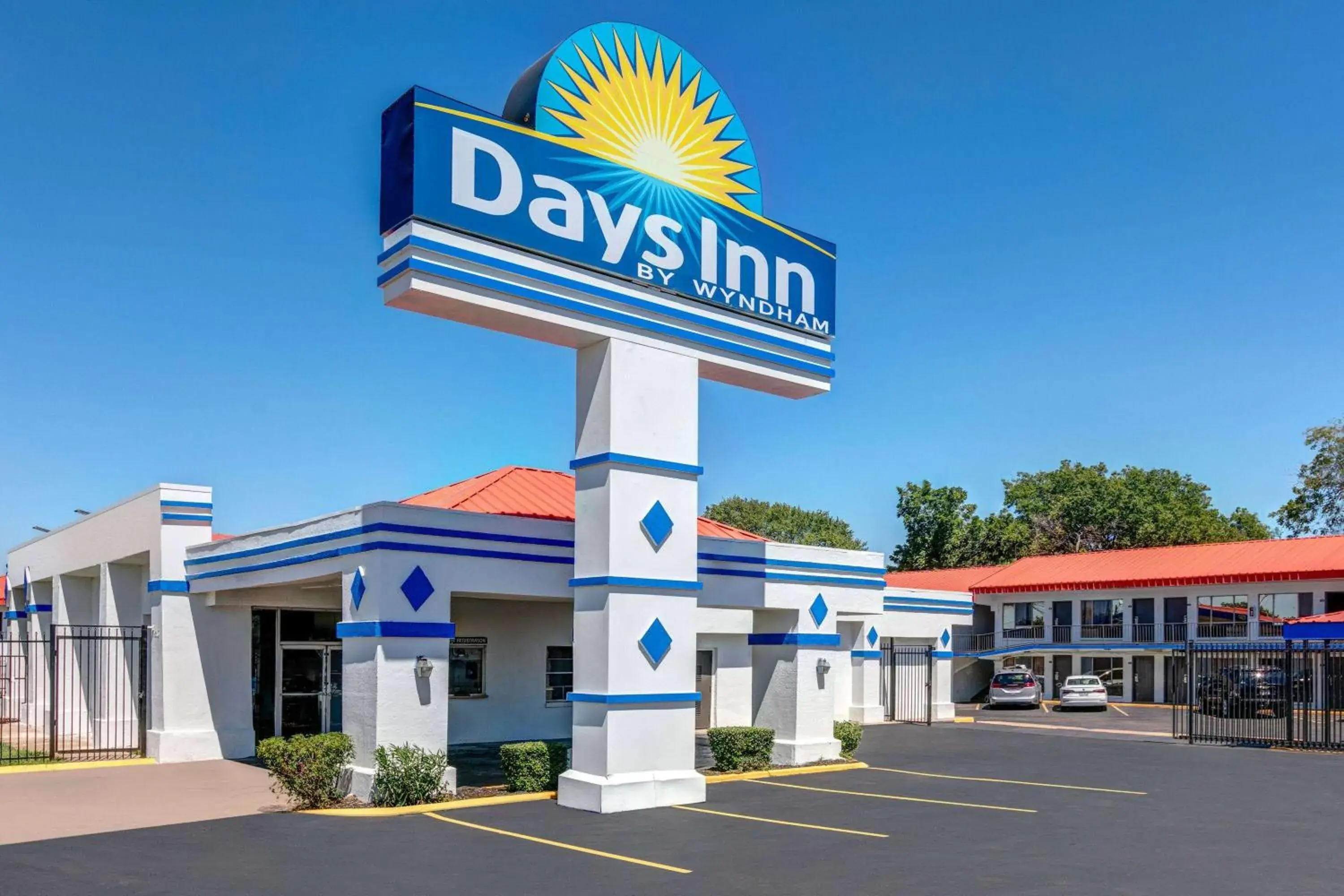 Days Inn by Wyndham South Fort Worth Days Inn by Wyndham South Fort Worth