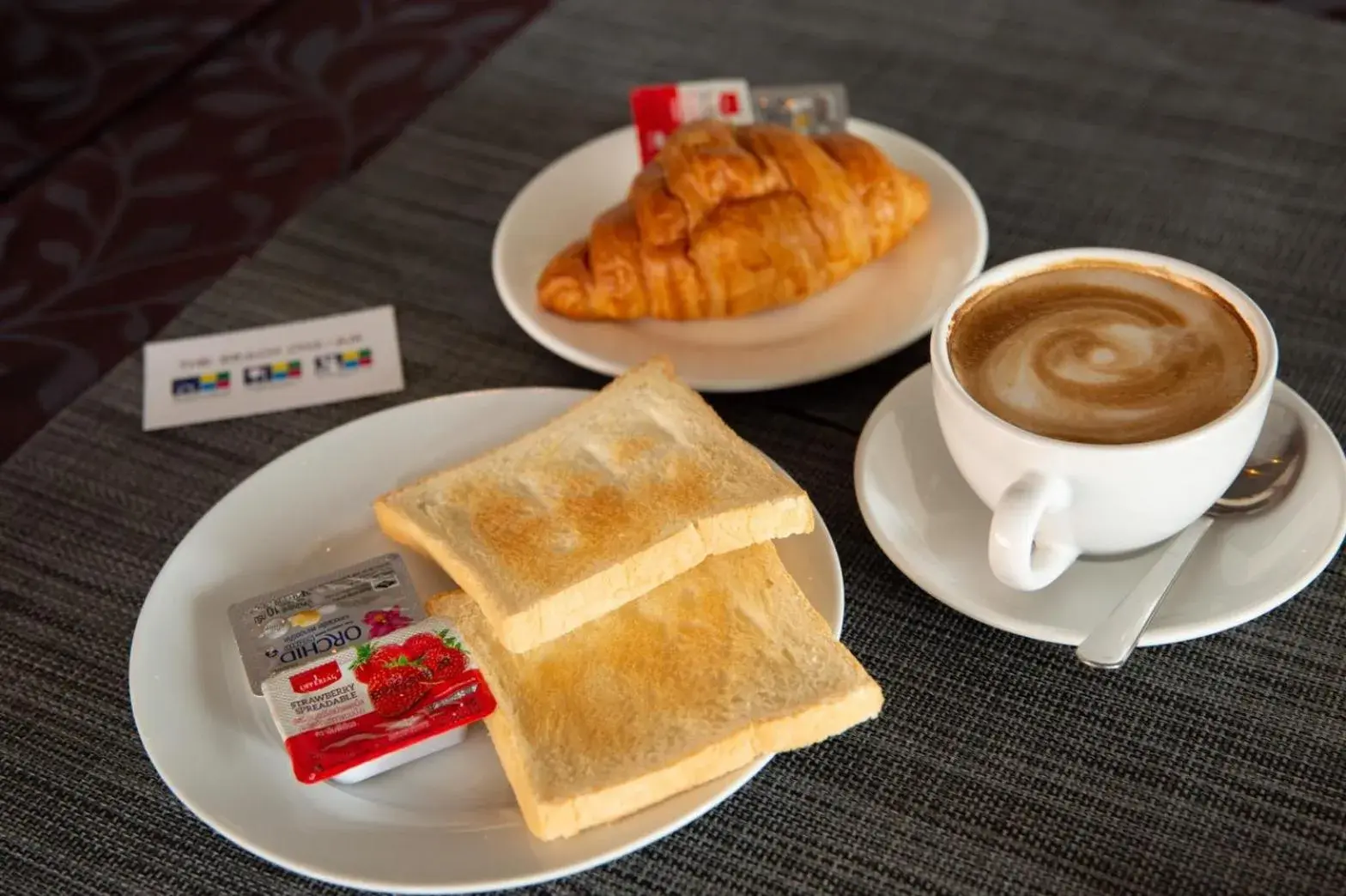 Food and drinks in CHA AM MY HOUSE Resort Food and drinks in CHA AM MY HOUSE Resort