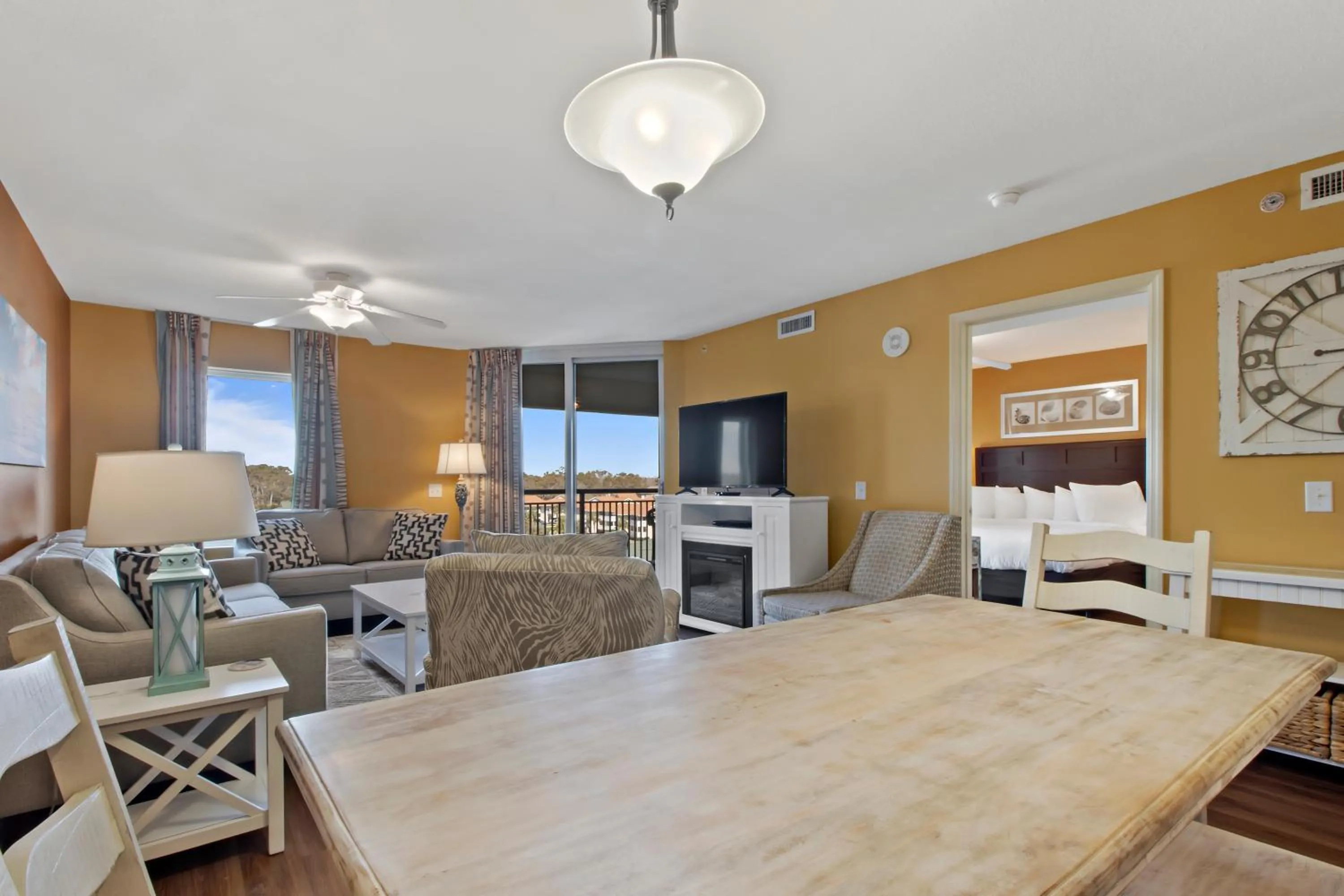 TV and multimedia in Tilghman Beach and Golf Resort