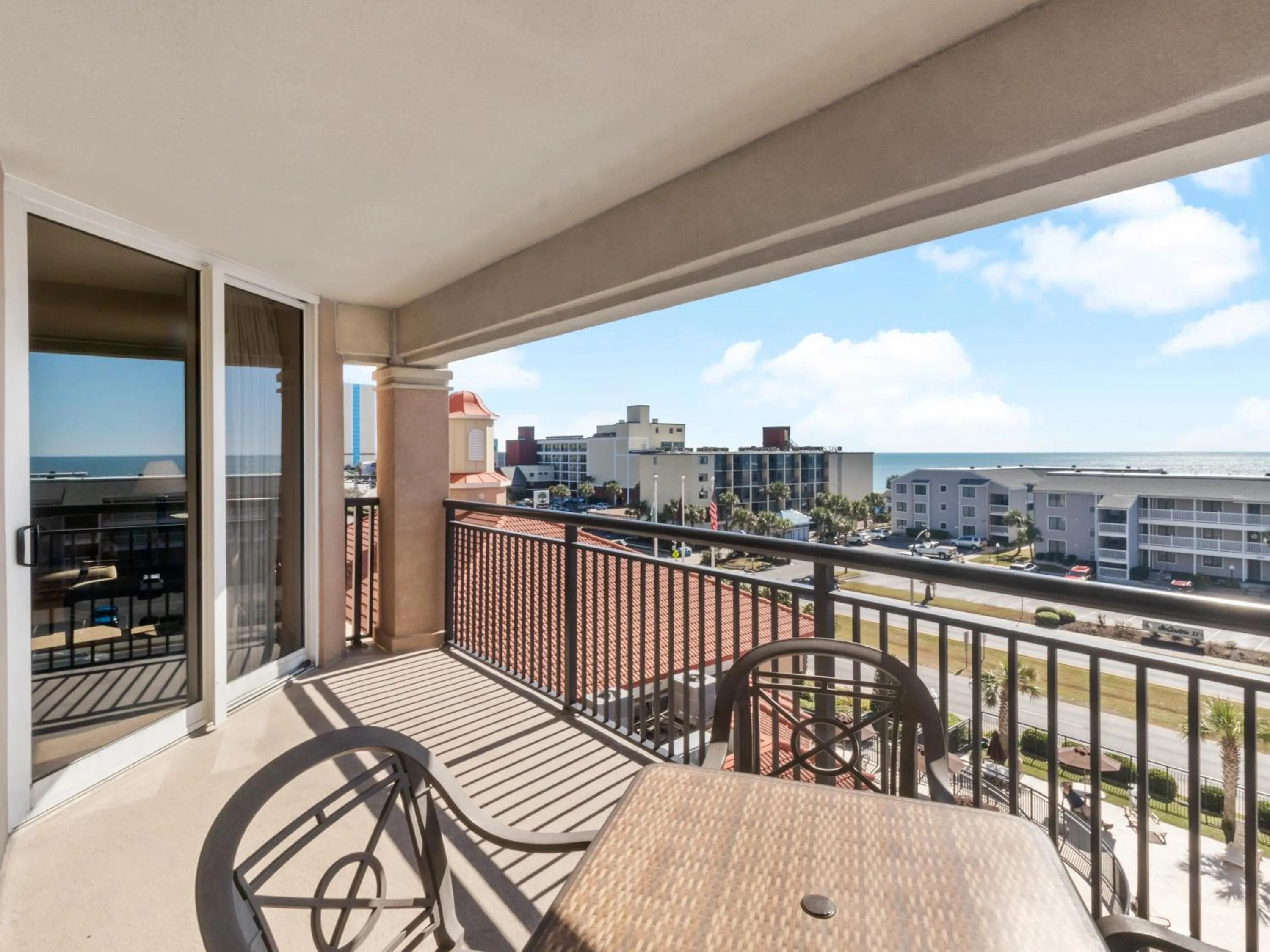 Balcony/Terrace in Tilghman Beach and Golf Resort