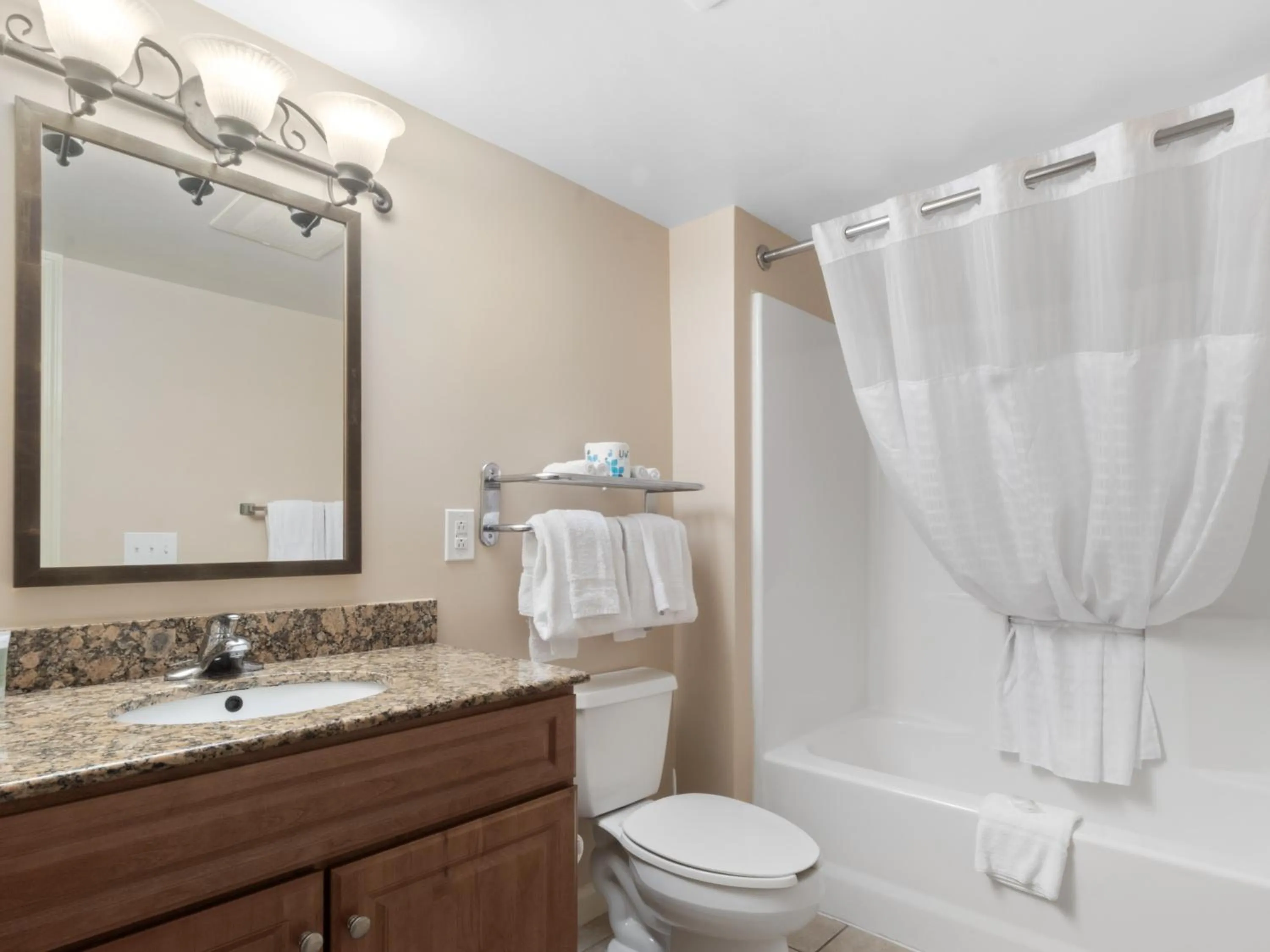 Bathroom in Tilghman Beach and Golf Resort