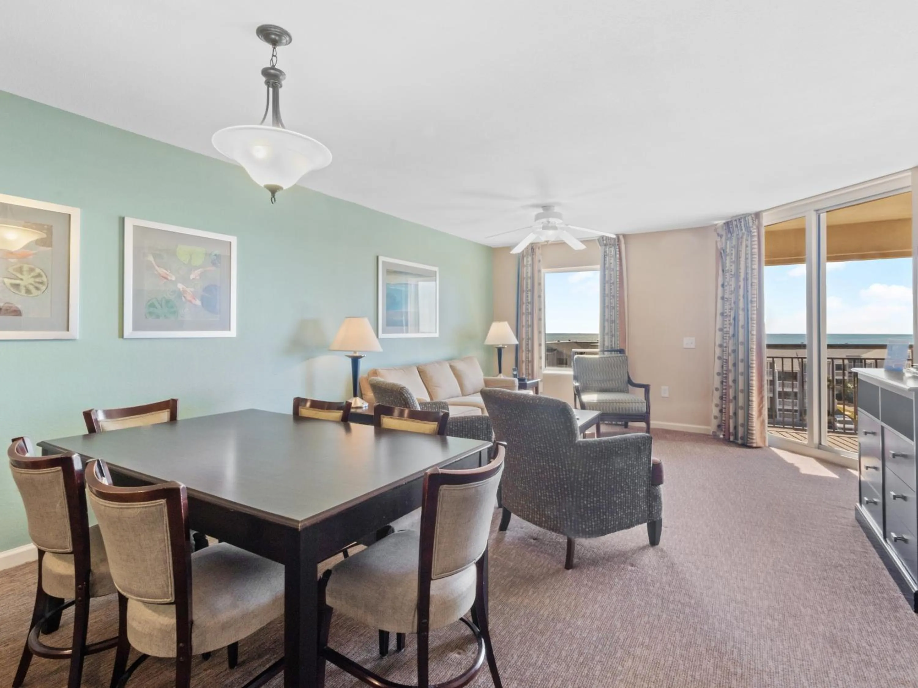 Living room in Tilghman Beach and Golf Resort
