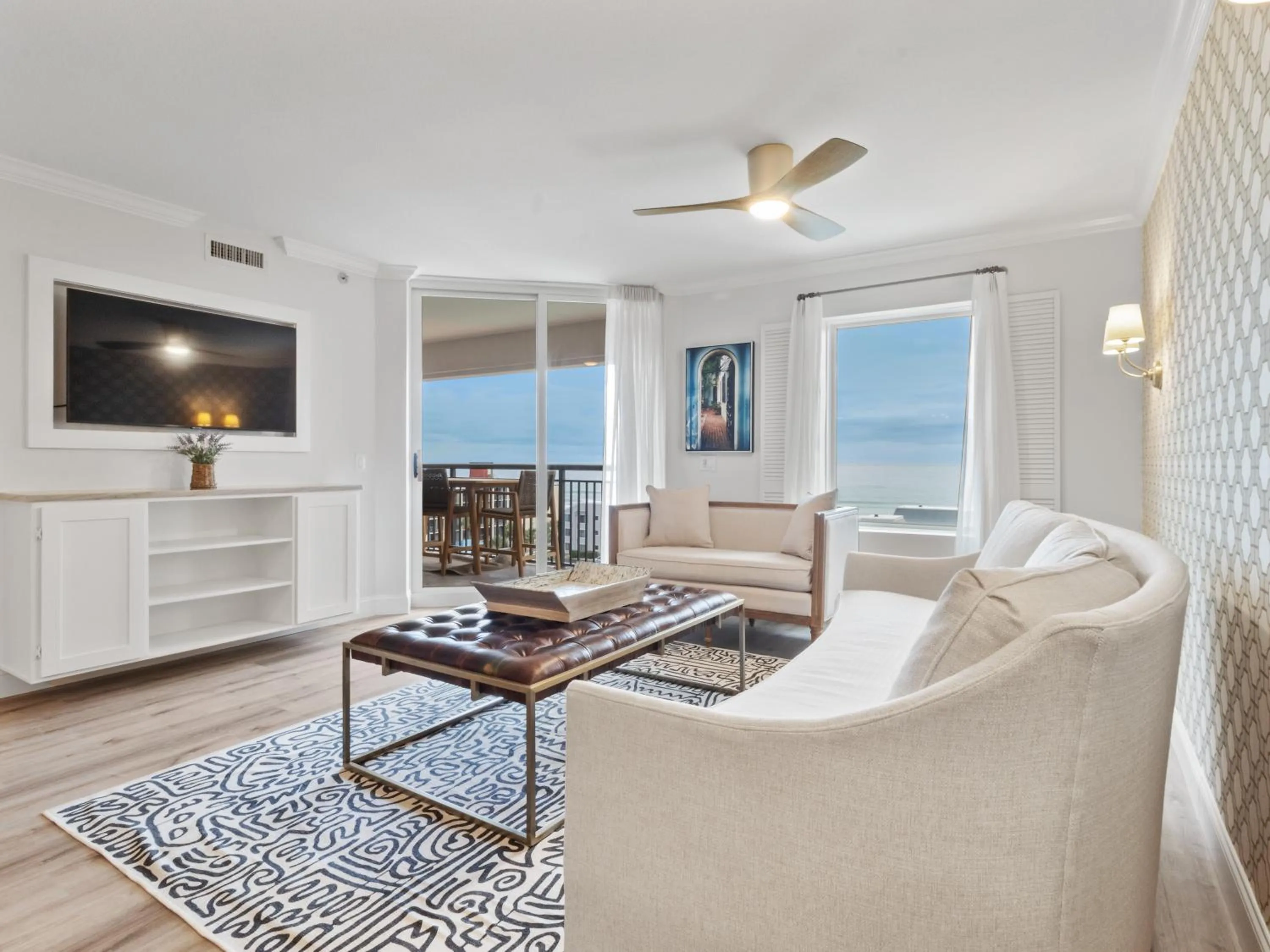 Living room in Tilghman Beach and Golf Resort