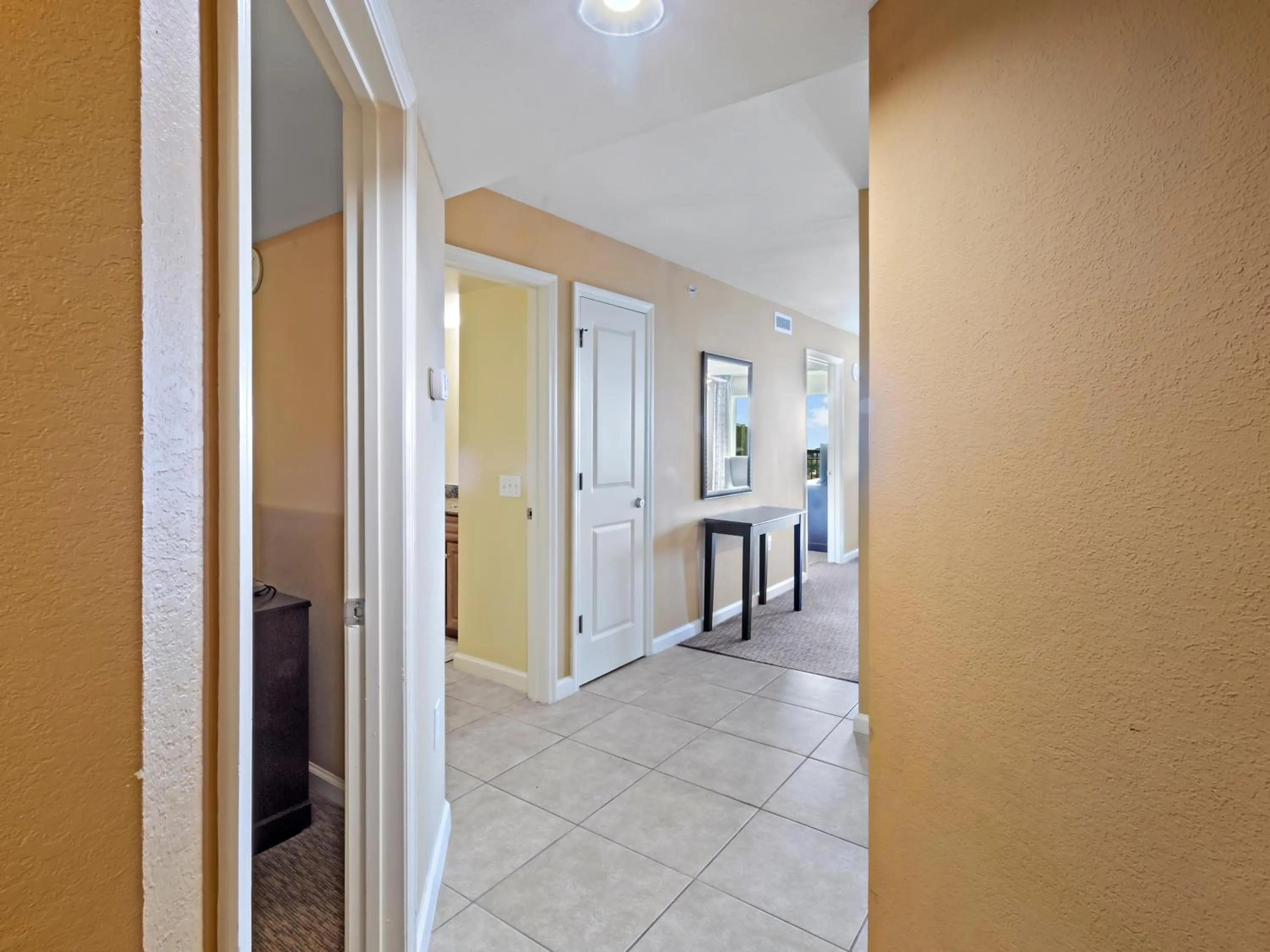 Facade/entrance in Tilghman Beach and Golf Resort