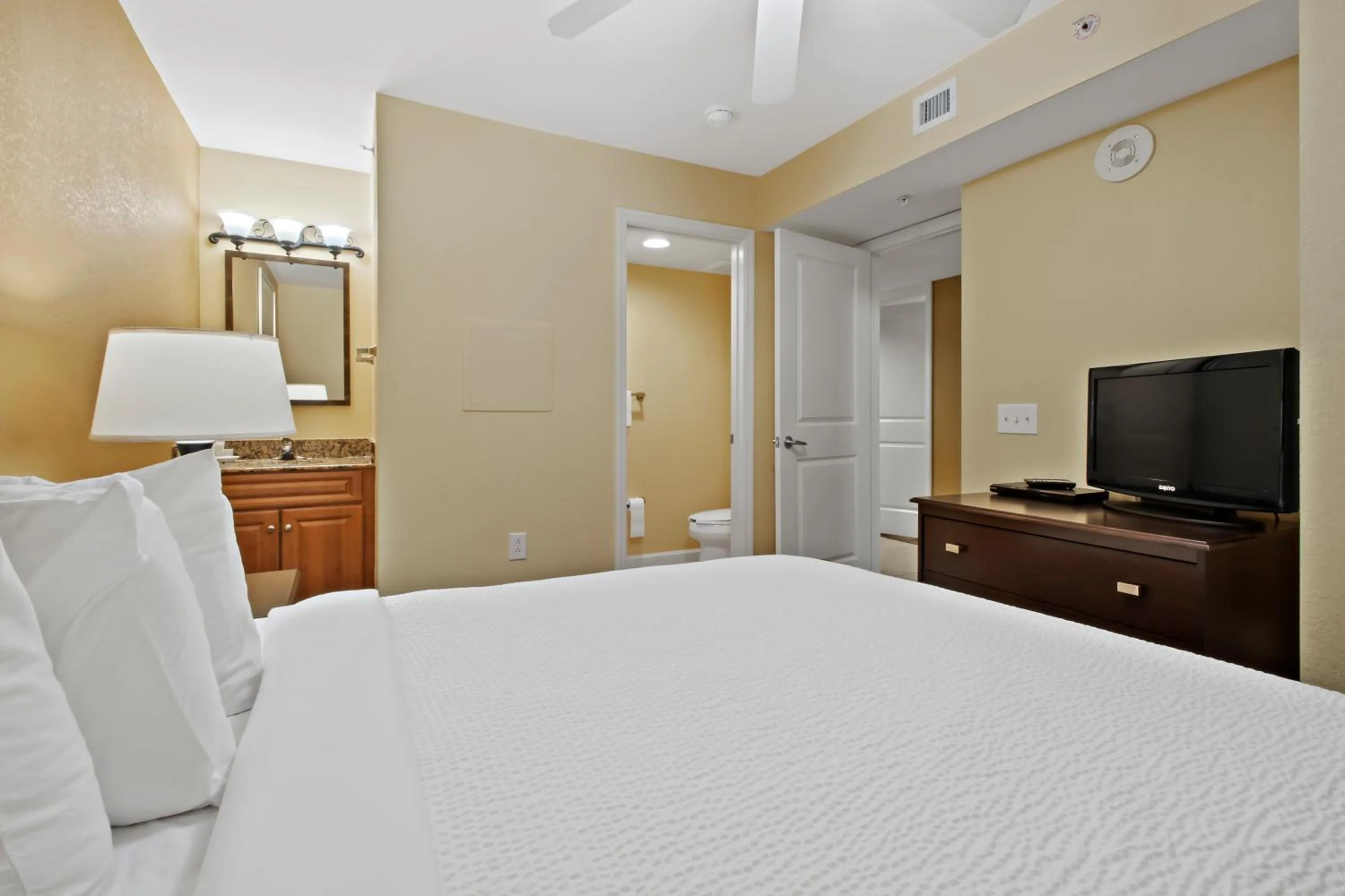 Bedroom in Tilghman Beach and Golf Resort
