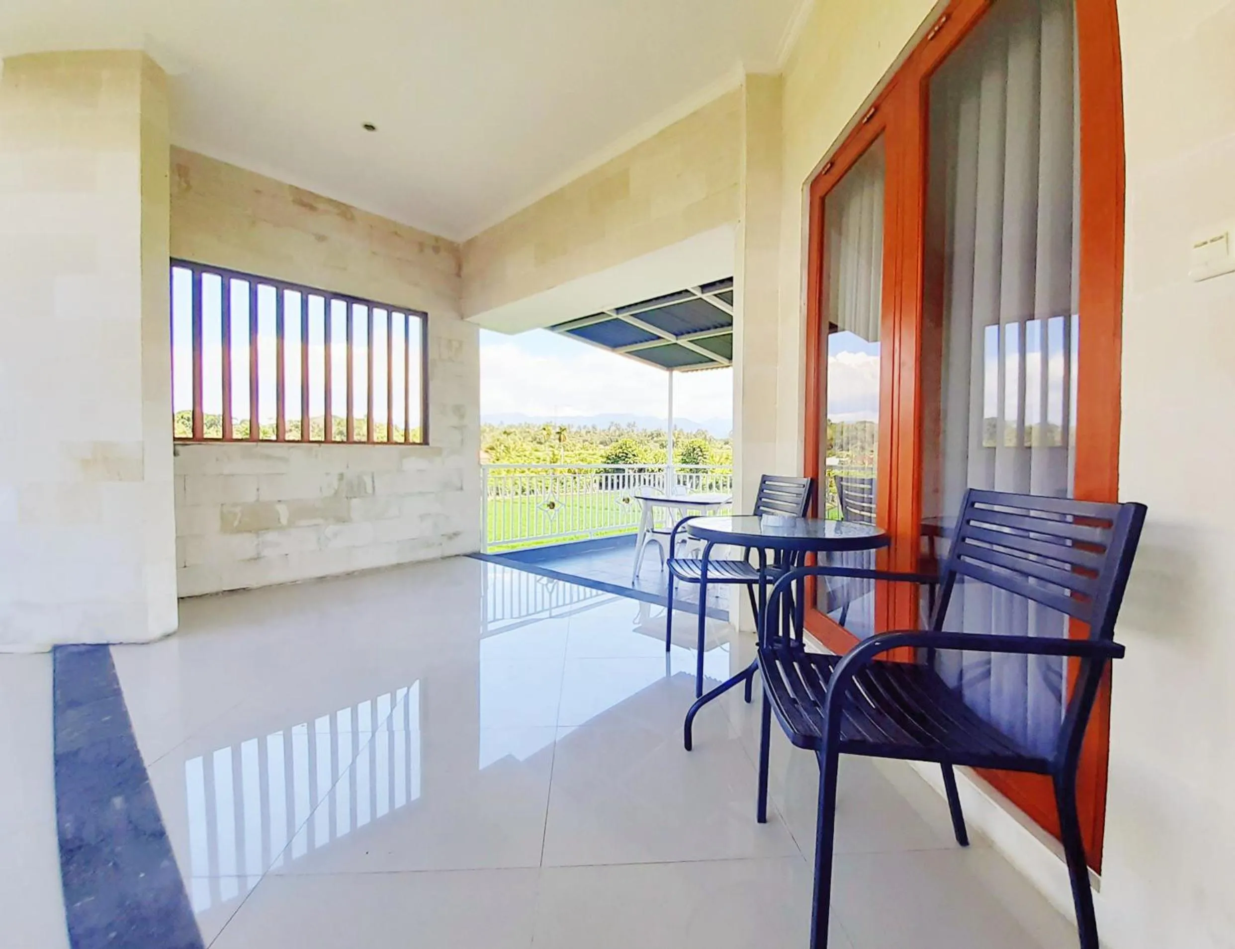 Day in De Loran Hotel