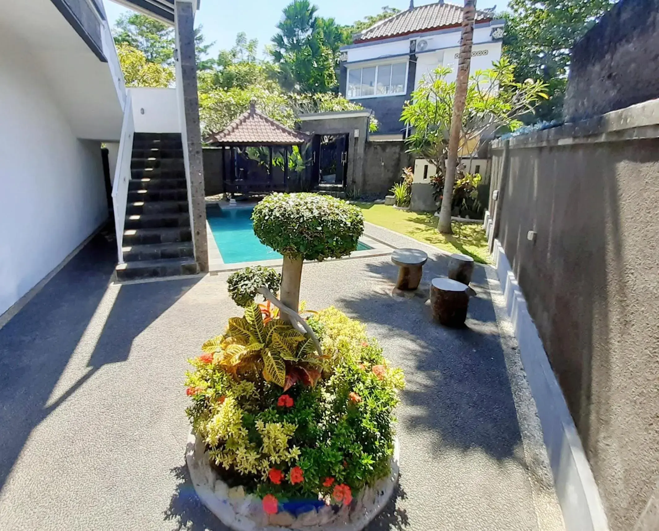 Property building in De Loran Hotel Property building in De Loran Hotel