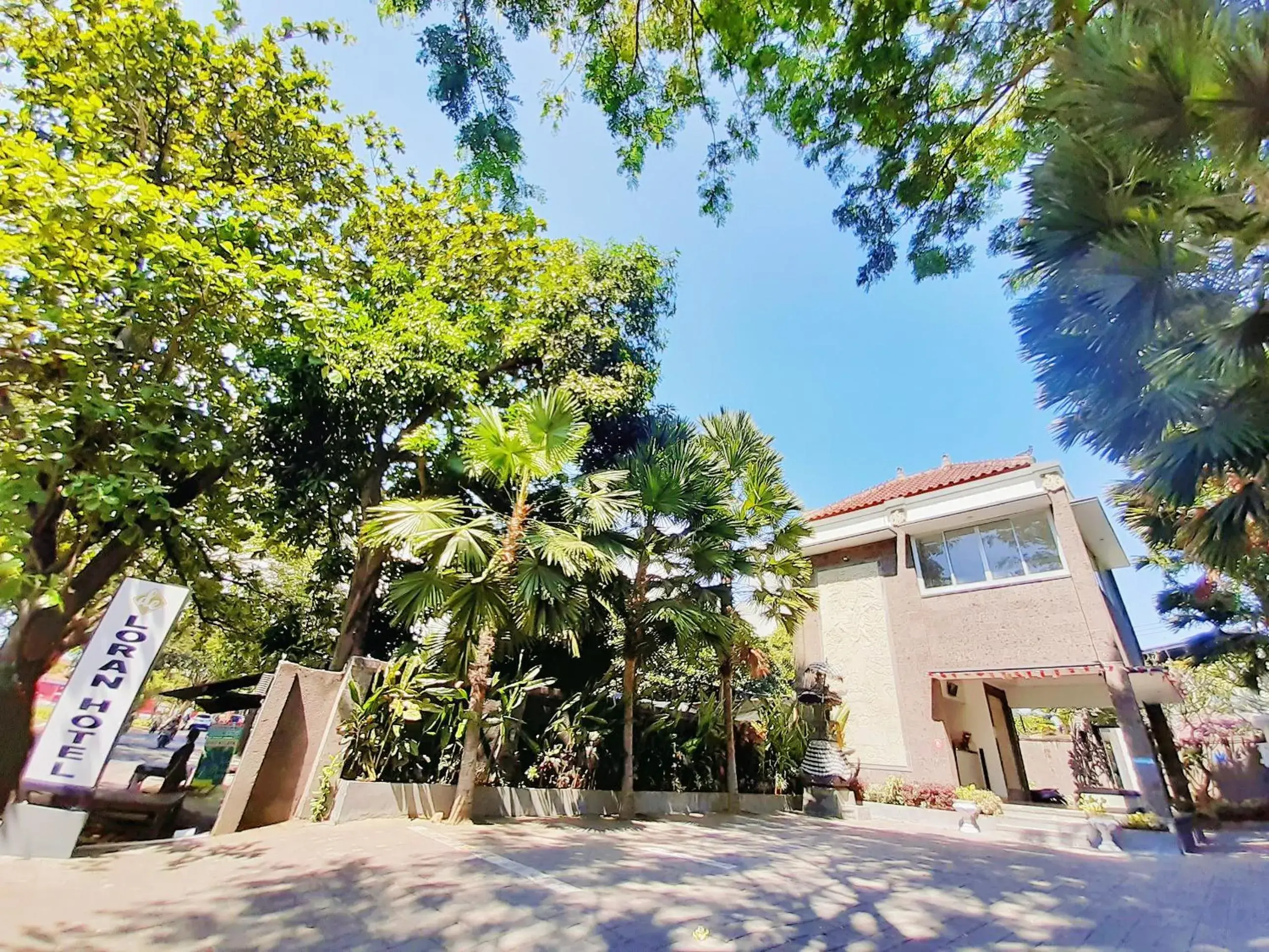 Property building in De Loran Hotel Property building in De Loran Hotel