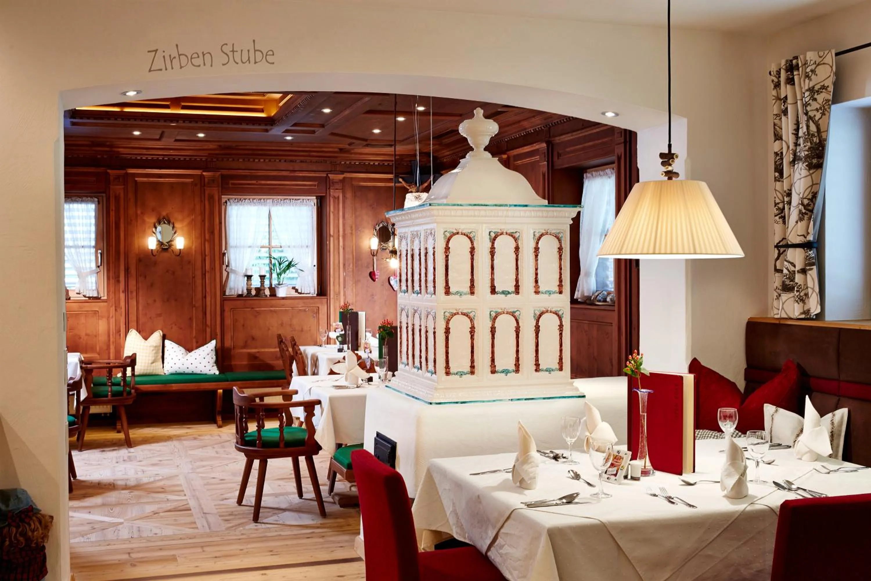 Restaurant/places to eat in Wanderhotel Kirchner