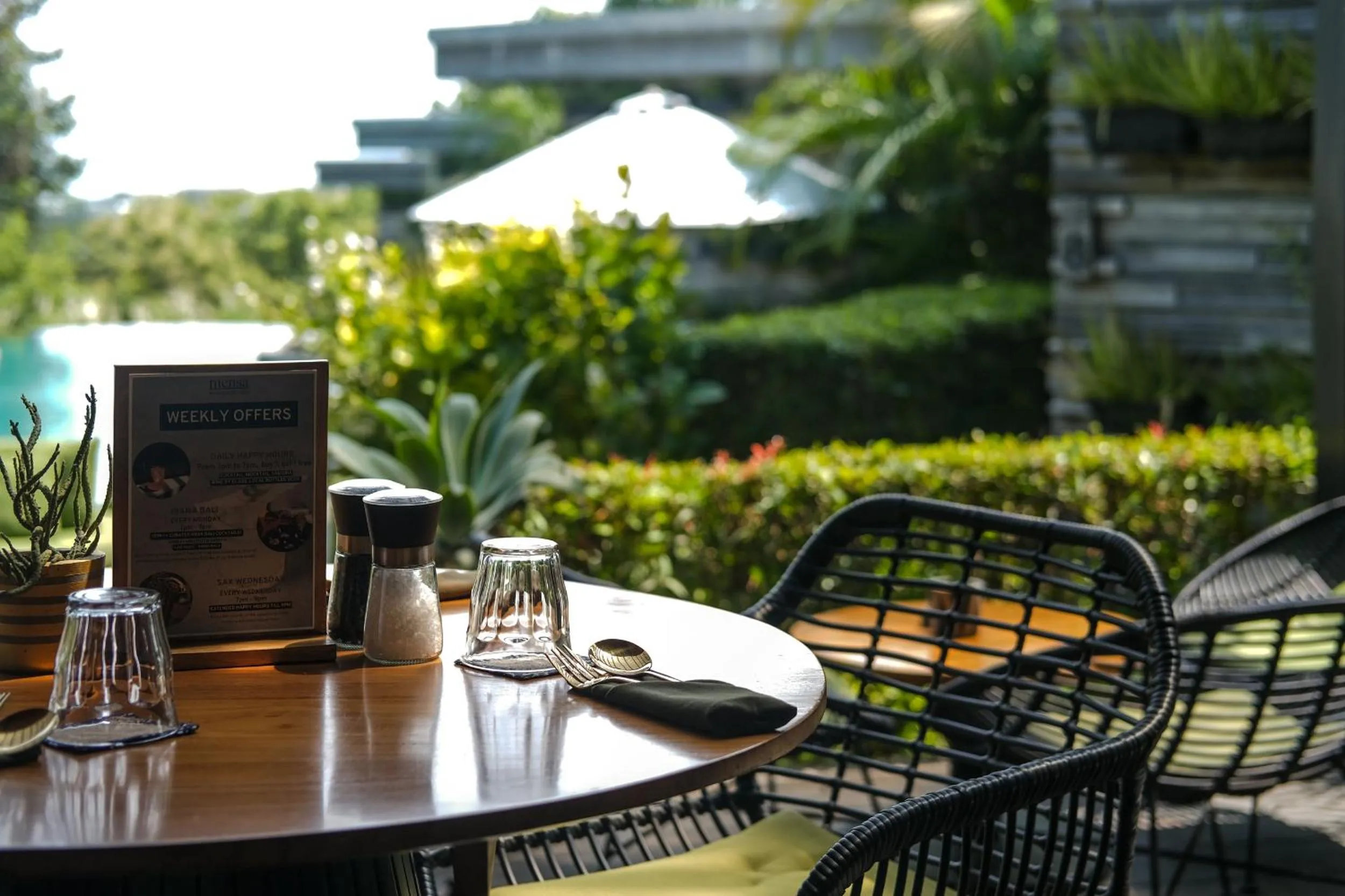 Restaurant/places to eat in The Elementum