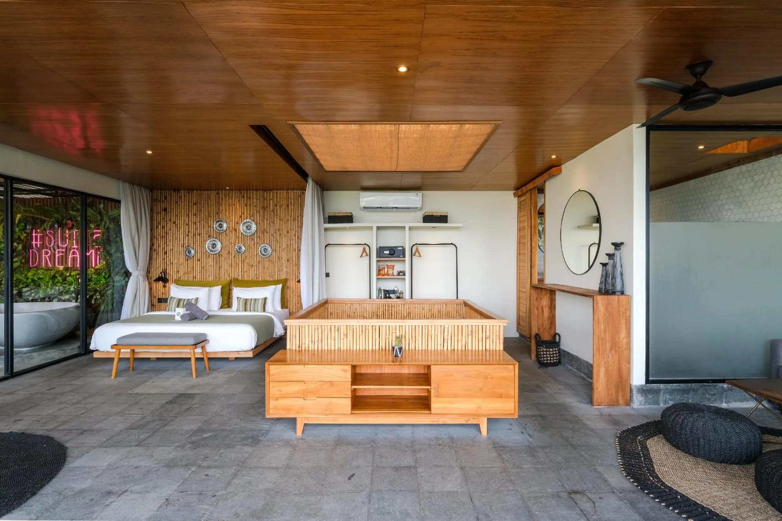 Bedroom, Bed in The Elementum