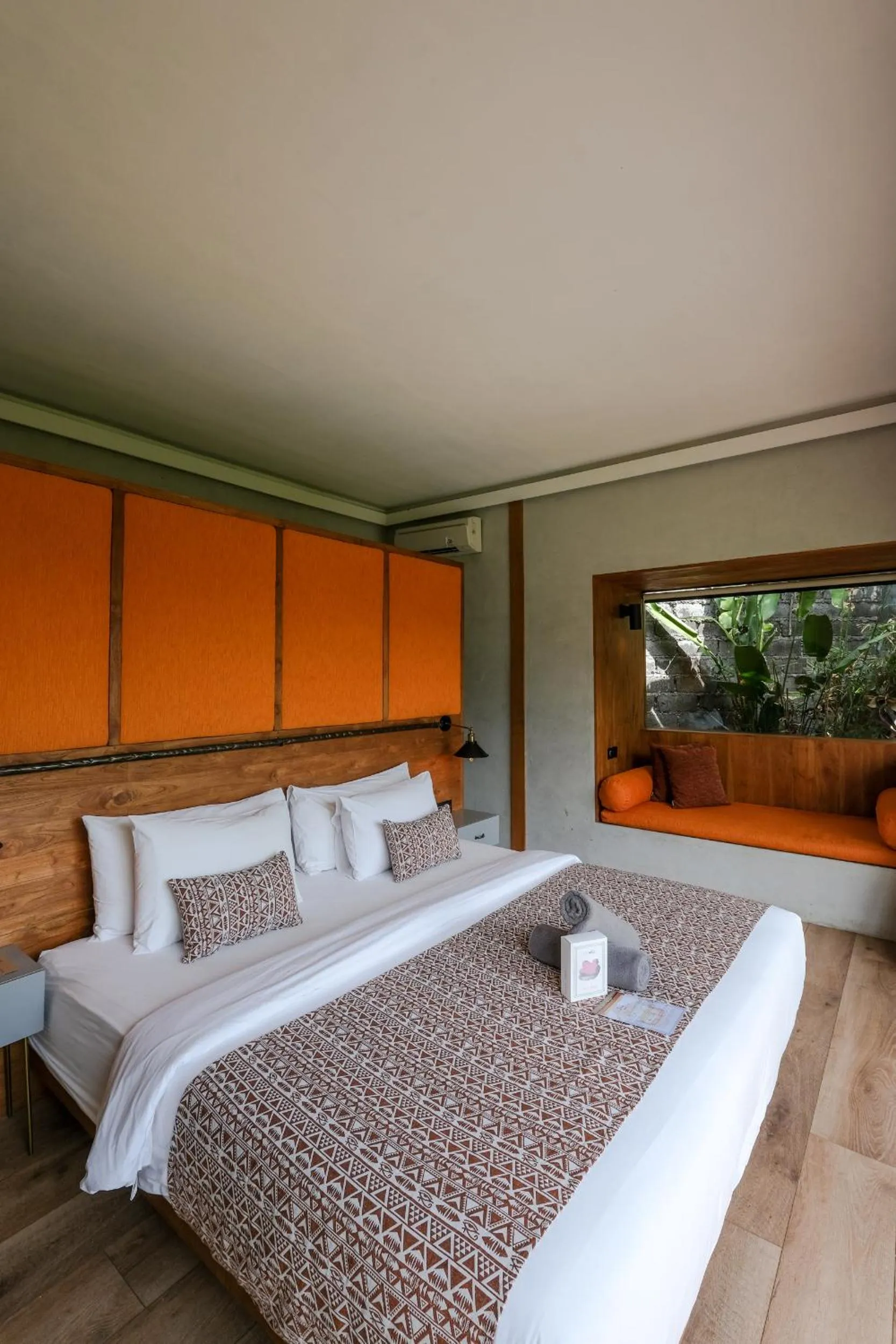 Bedroom, Bed in The Elementum