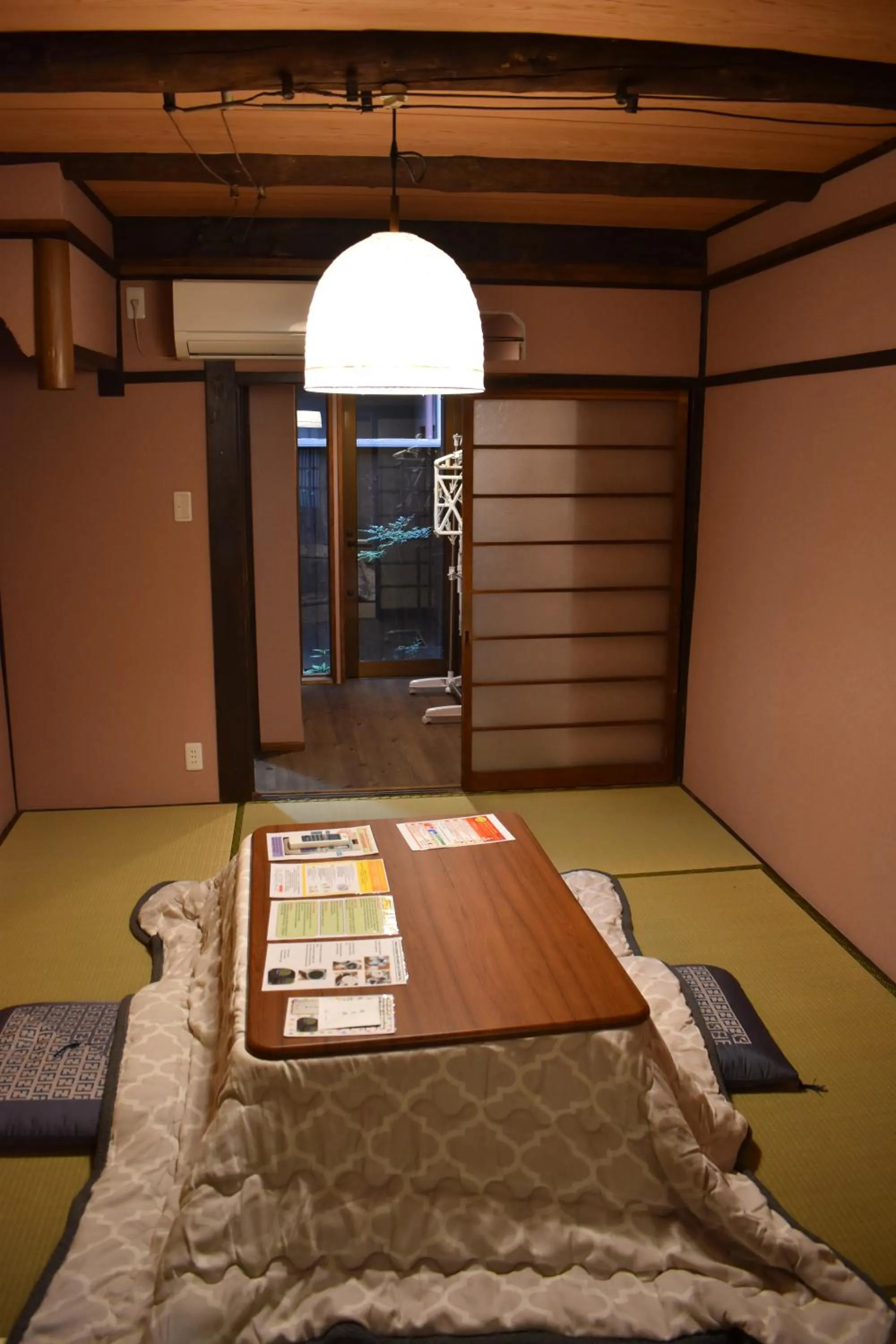 Living room in Nishioji TANUKI 西大路 狸