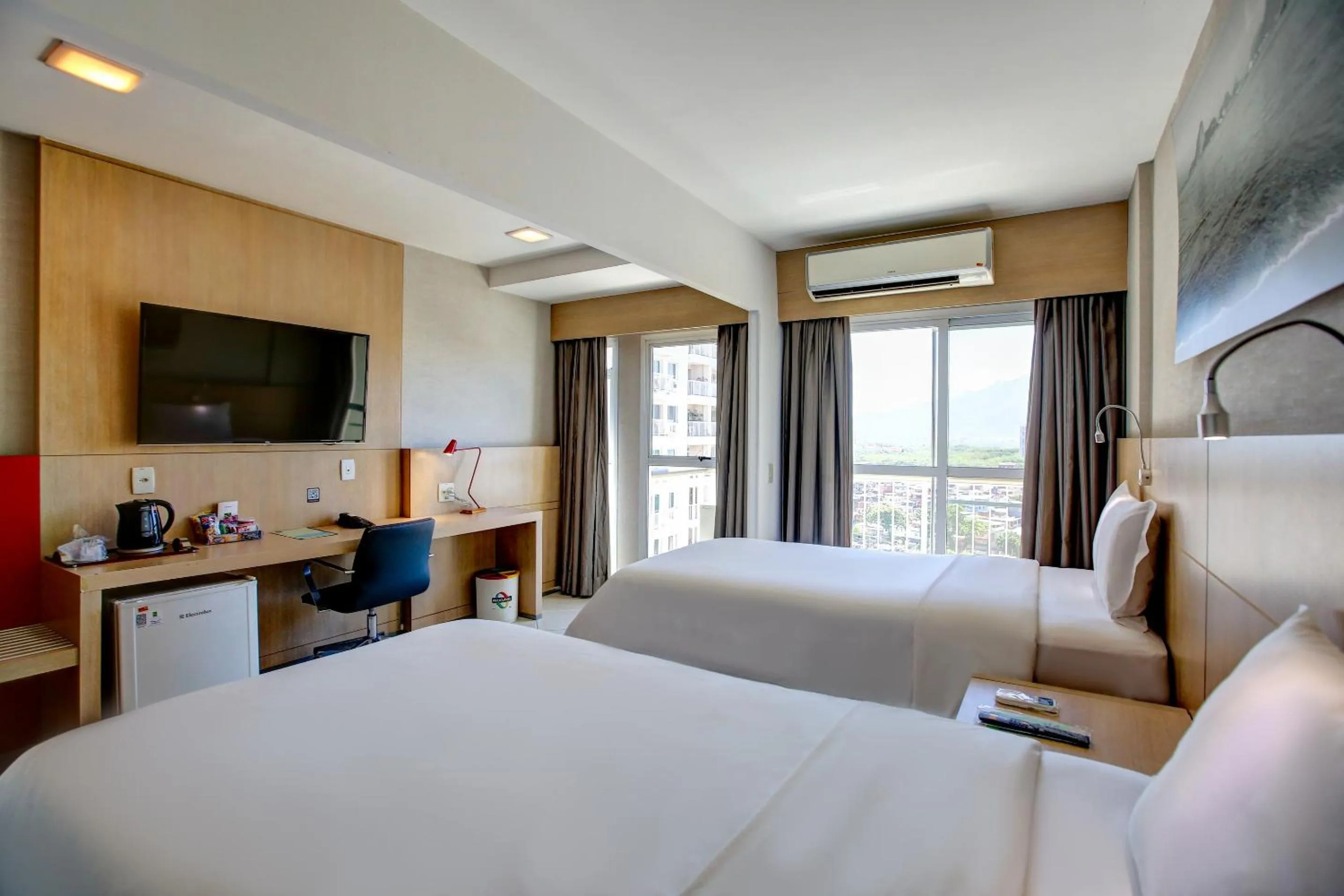 Photo of the whole room, Bed in Quality Rio de Janeiro - Barra da Tijuca