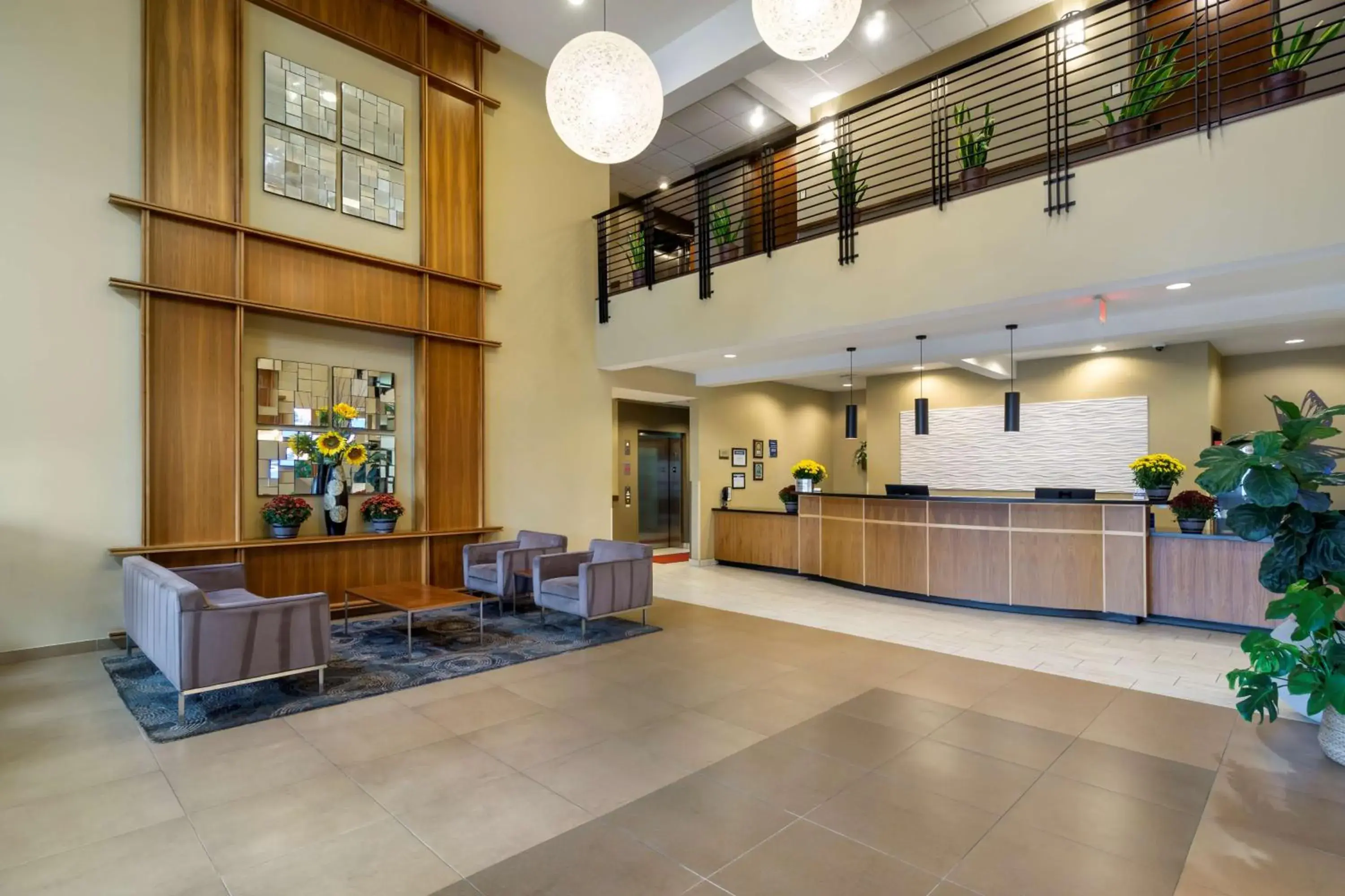 Lobby or reception in Best Western Plus Lacey Inn & Suites Lobby or reception in Best Western Plus Lacey Inn & Suites