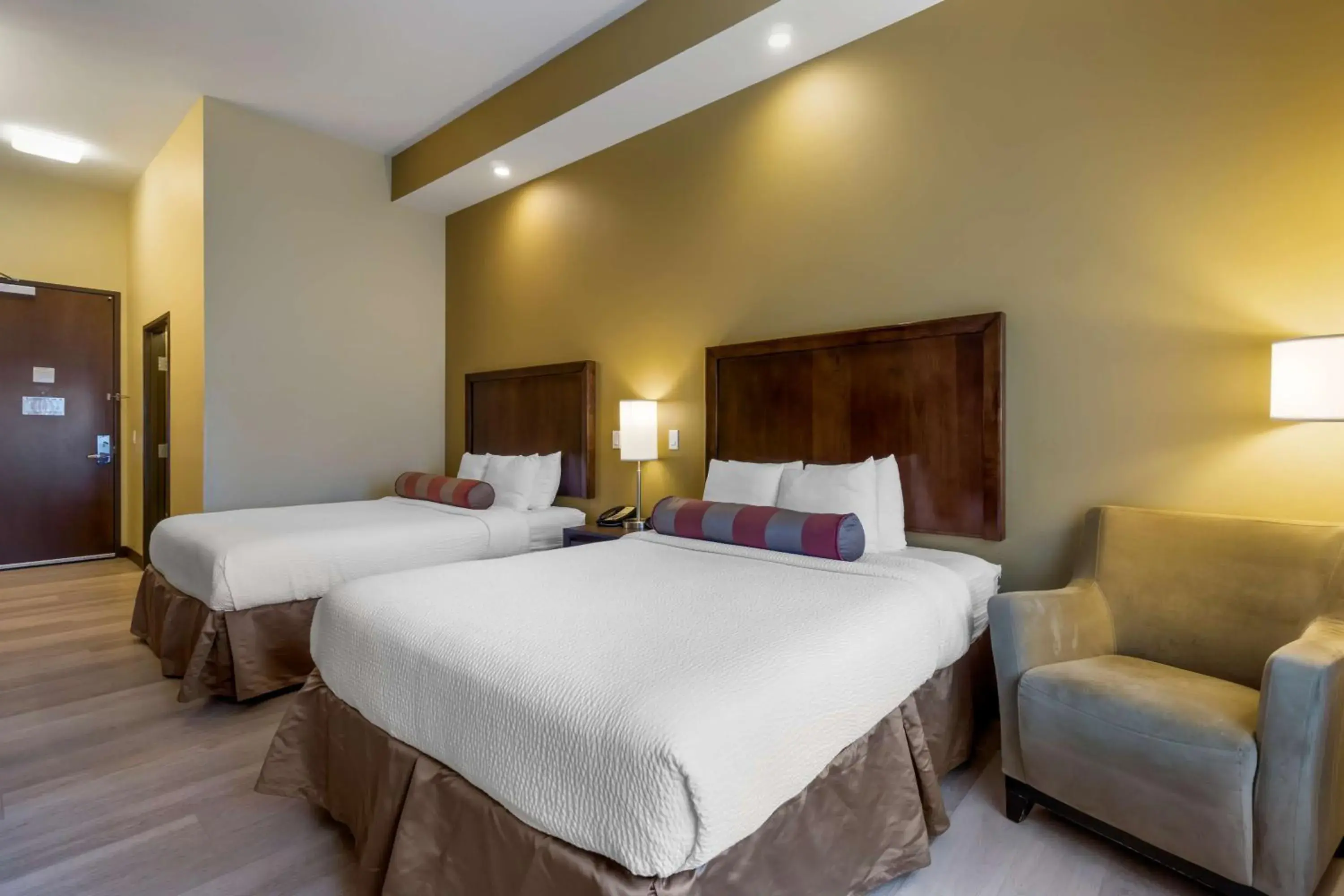 Bedroom, Bed in Best Western Plus Lacey Inn & Suites Bedroom, Bed in Best Western Plus Lacey Inn & Suites