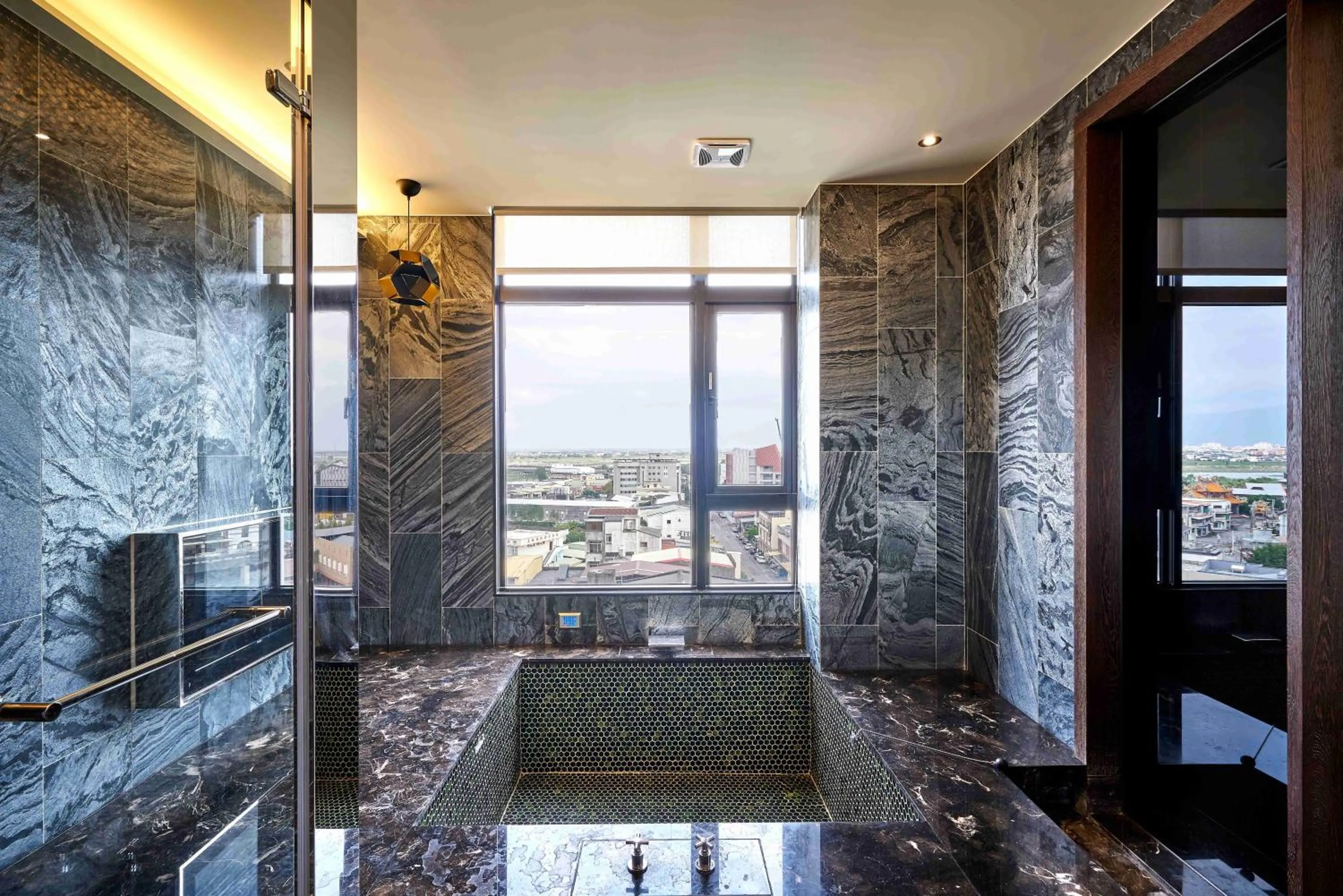 Toilet in So Fun Hotel