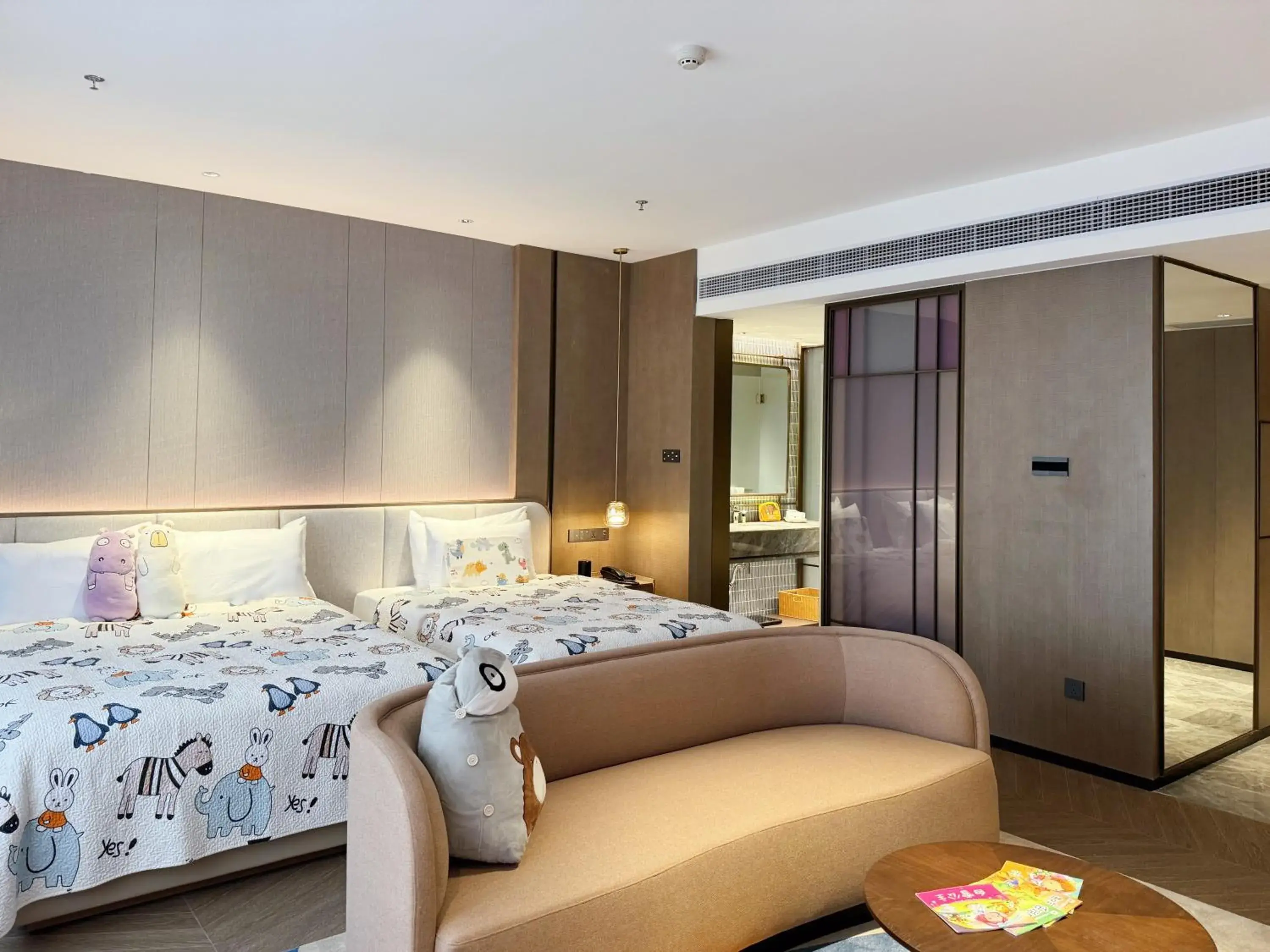 Family-friendly Twin Room in Baiyun Hotel Guangzhou Family-friendly Twin Room in Baiyun Hotel Guangzhou