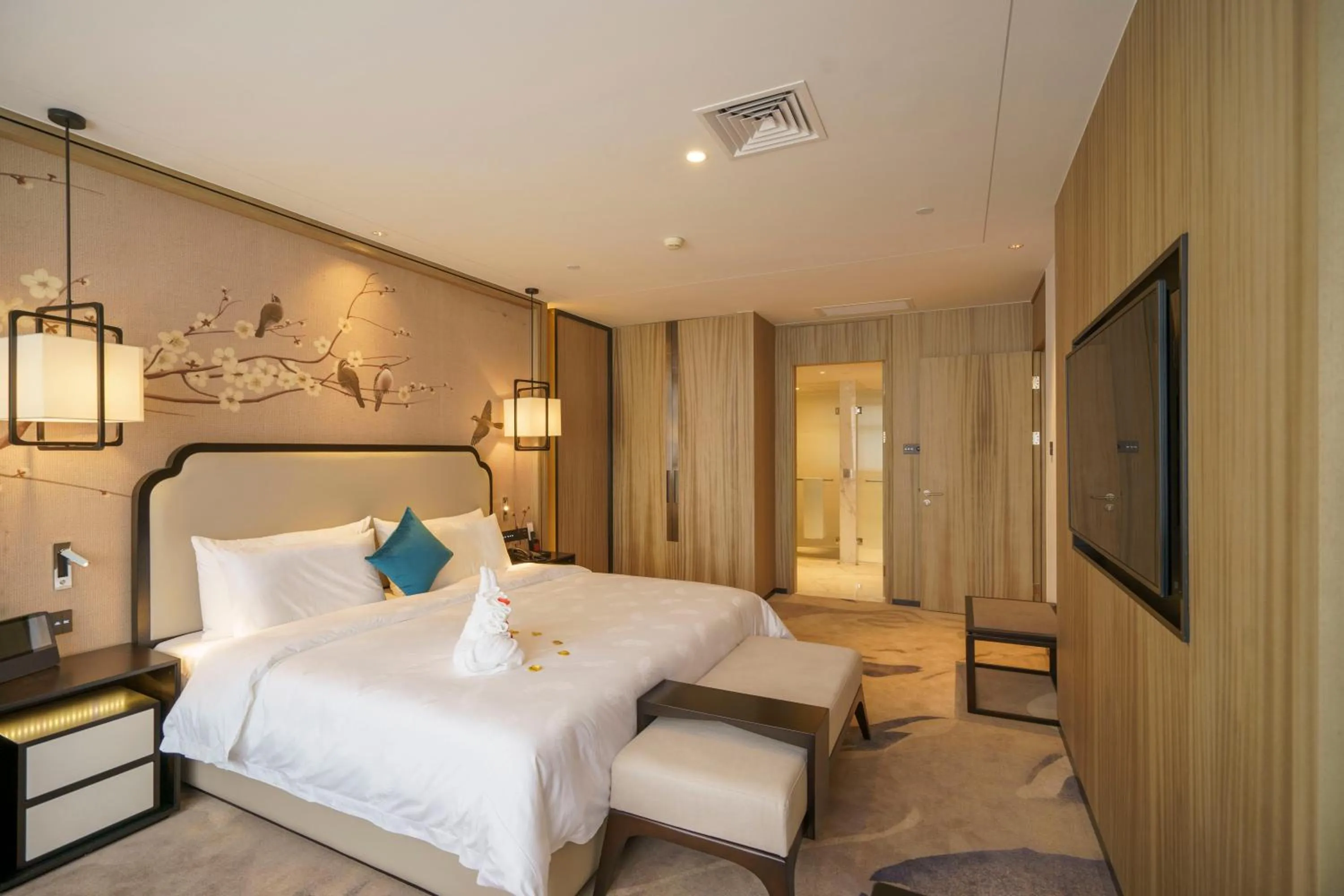 Bedroom, Bed in Baiyun Hotel Guangzhou