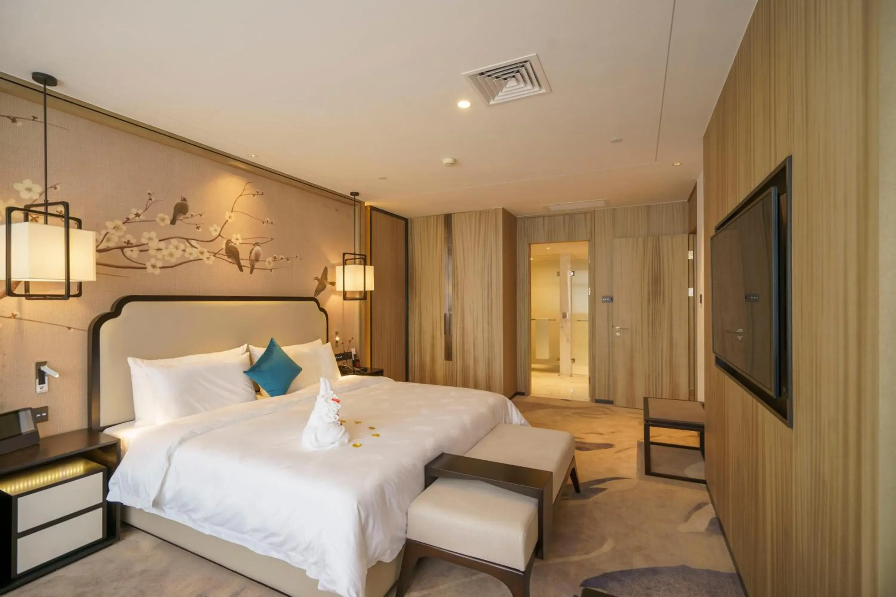 Bedroom, Bed in Baiyun Hotel Guangzhou Bedroom, Bed in Baiyun Hotel Guangzhou