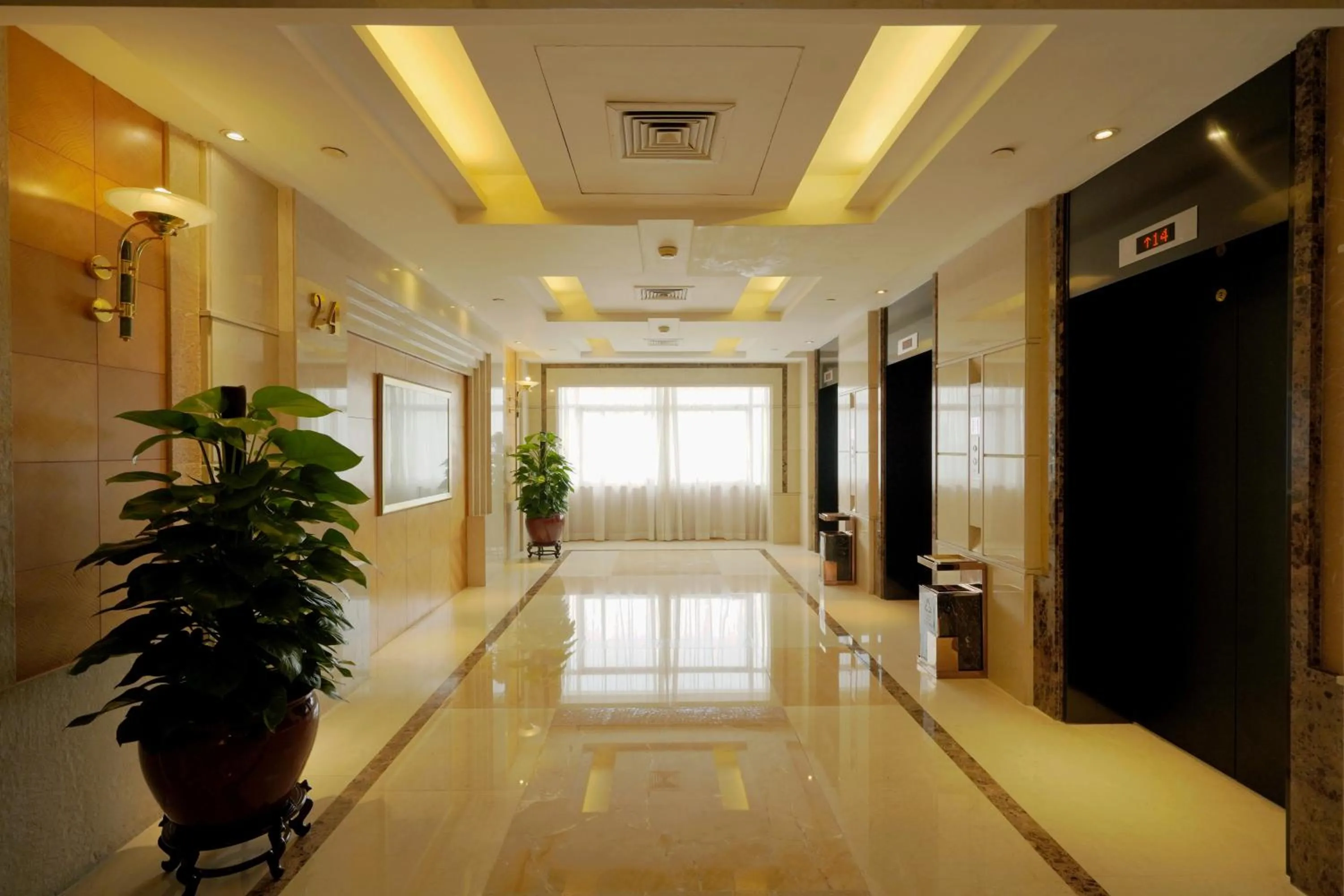 Area and facilities in Baiyun Hotel Guangzhou