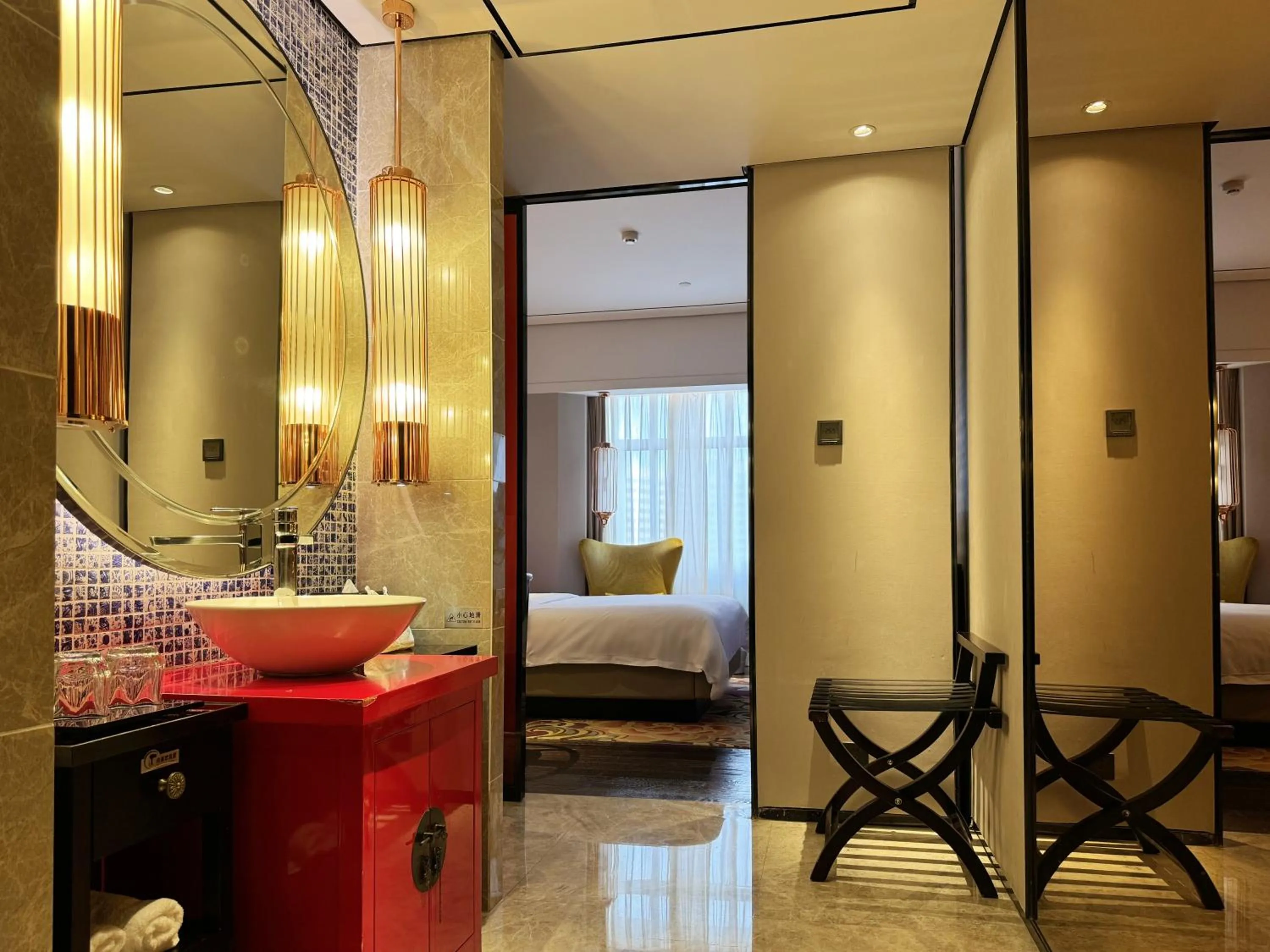 Photo of the whole room, Bed in Baiyun Hotel Guangzhou