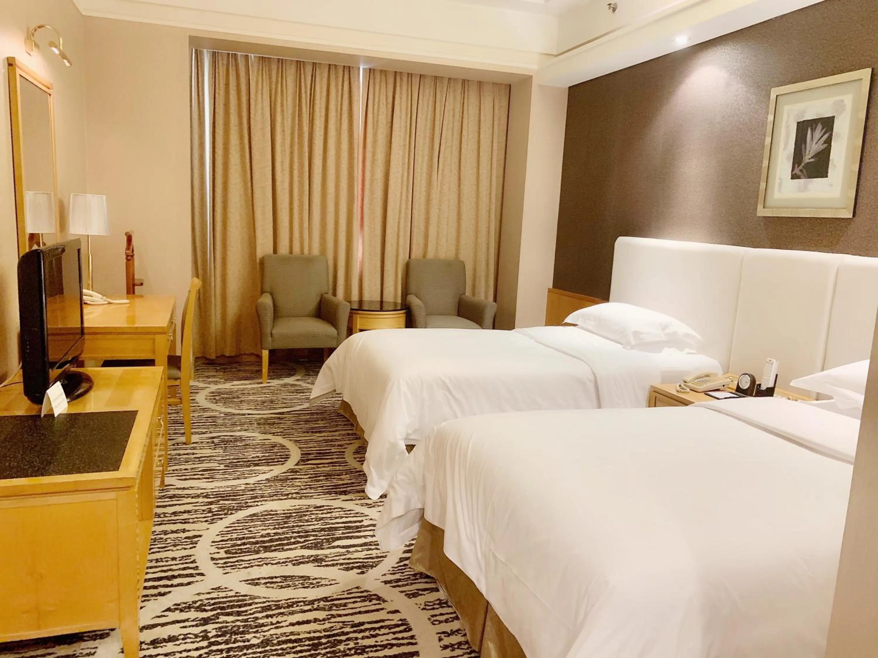 Photo of the whole room, Bed in Baiyun Hotel Guangzhou