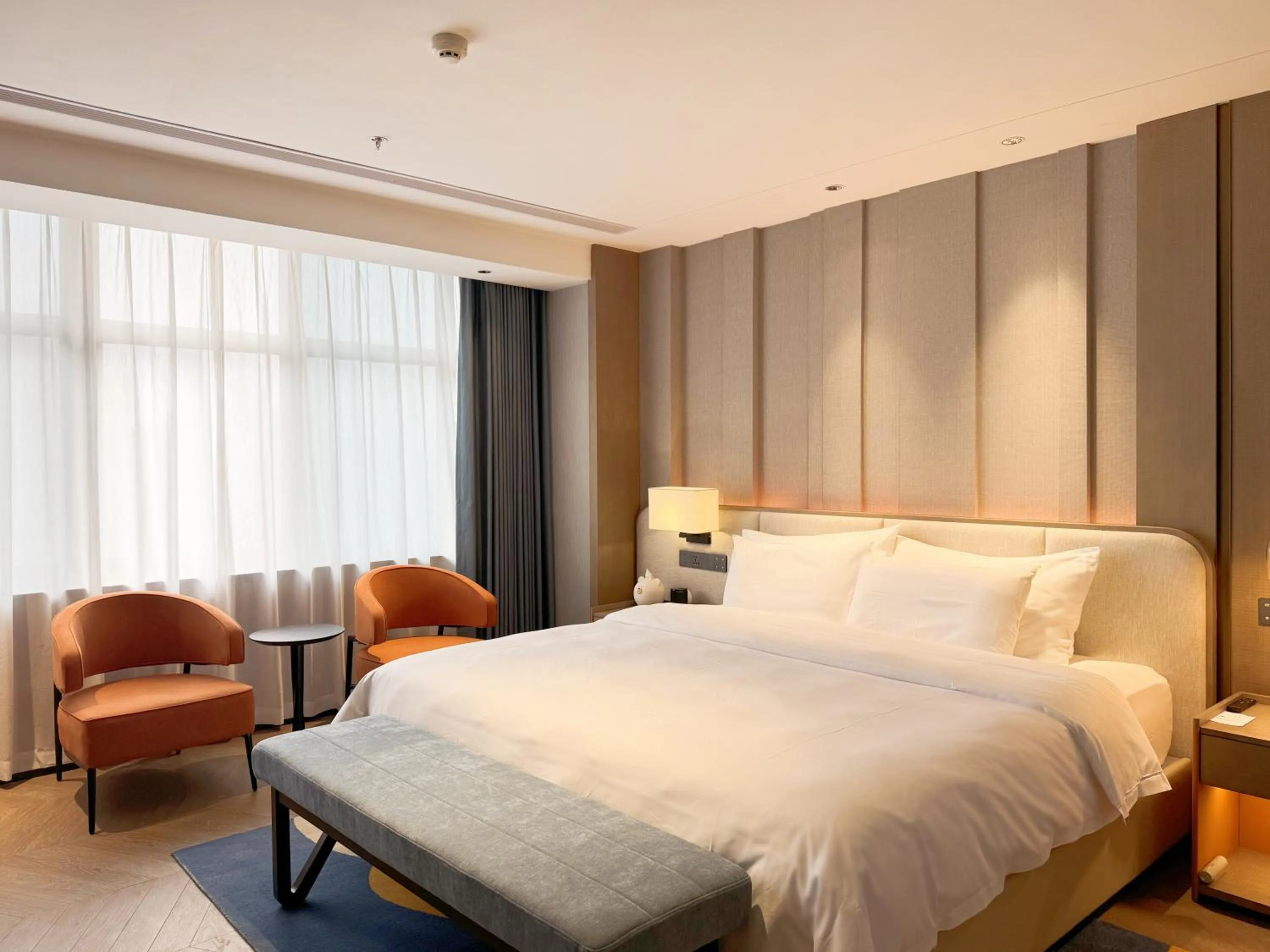 Photo of the whole room, Bed in Baiyun Hotel Guangzhou